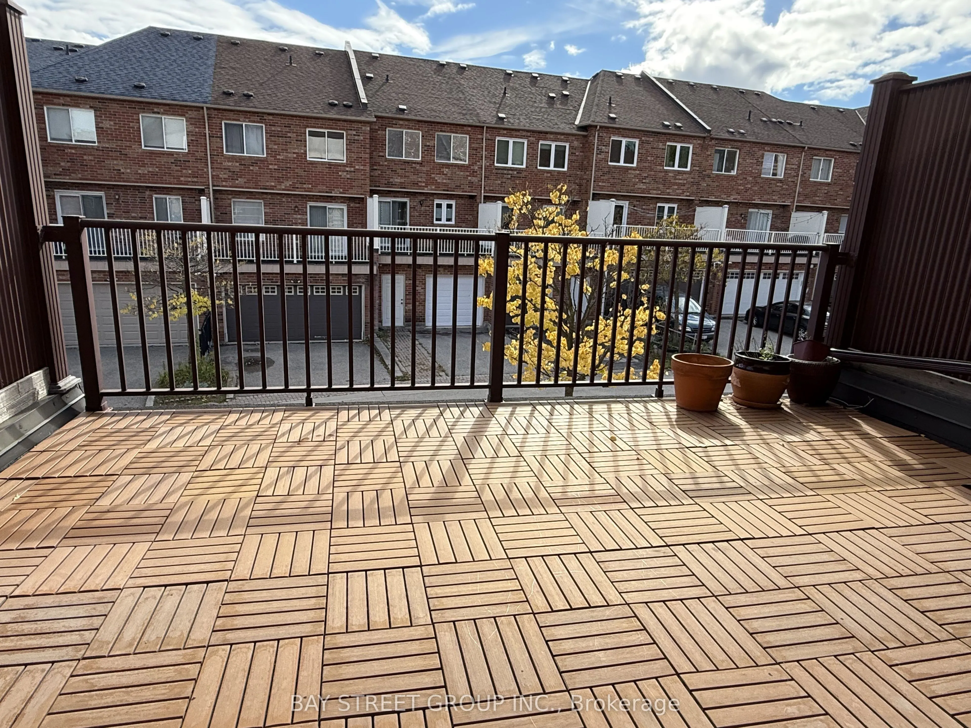 127 Galleria Parkway