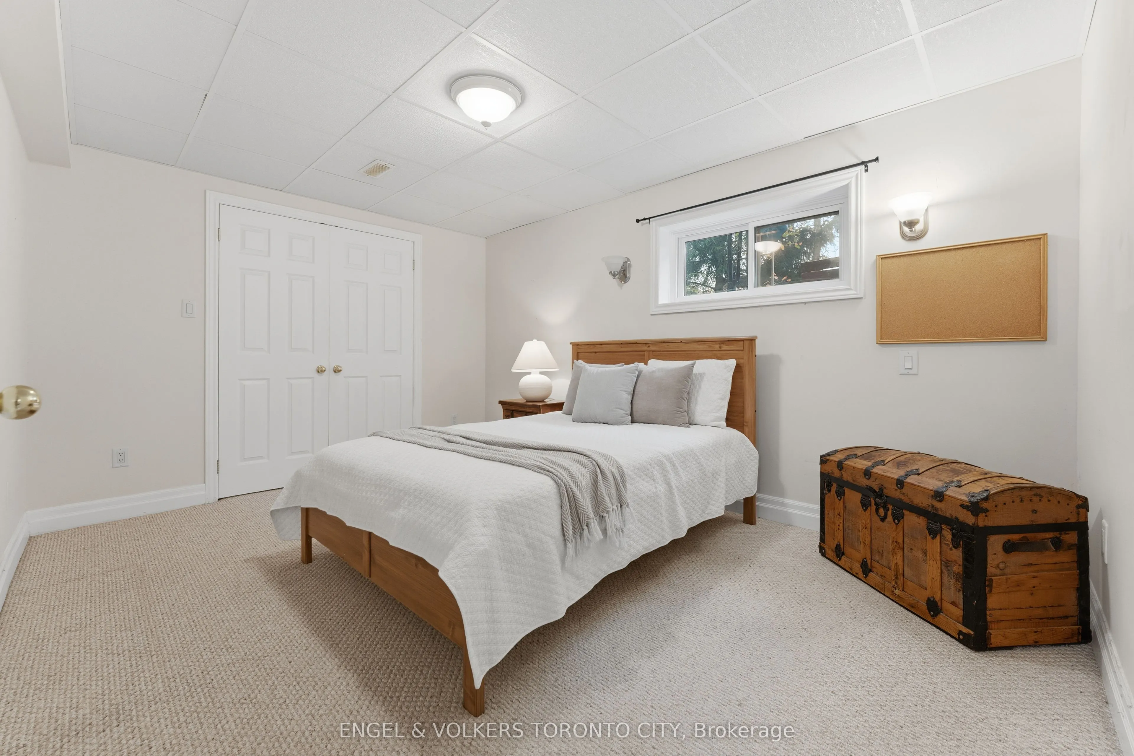 6 Kingsgate Crescent