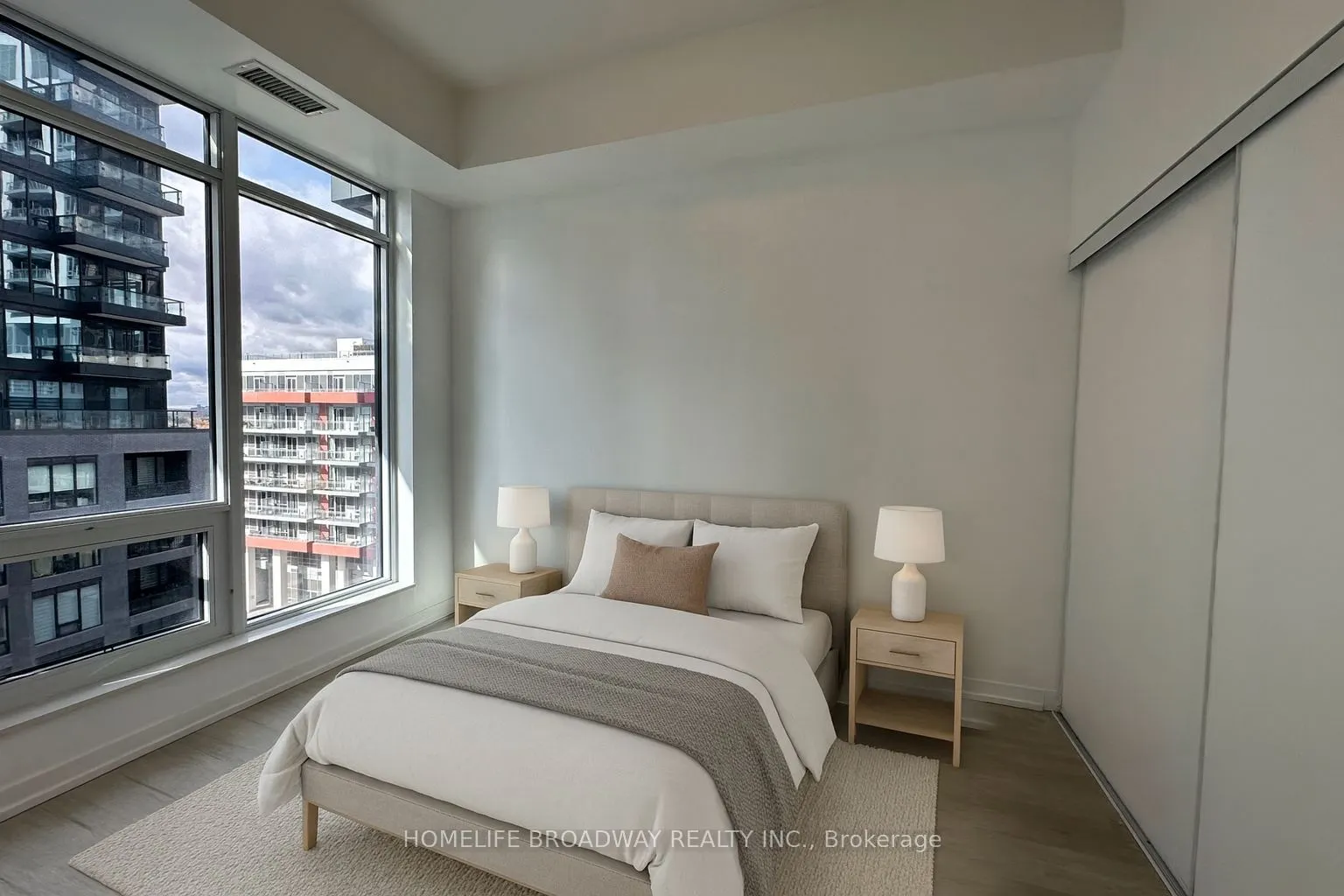 8868 Yonge Street, #702E