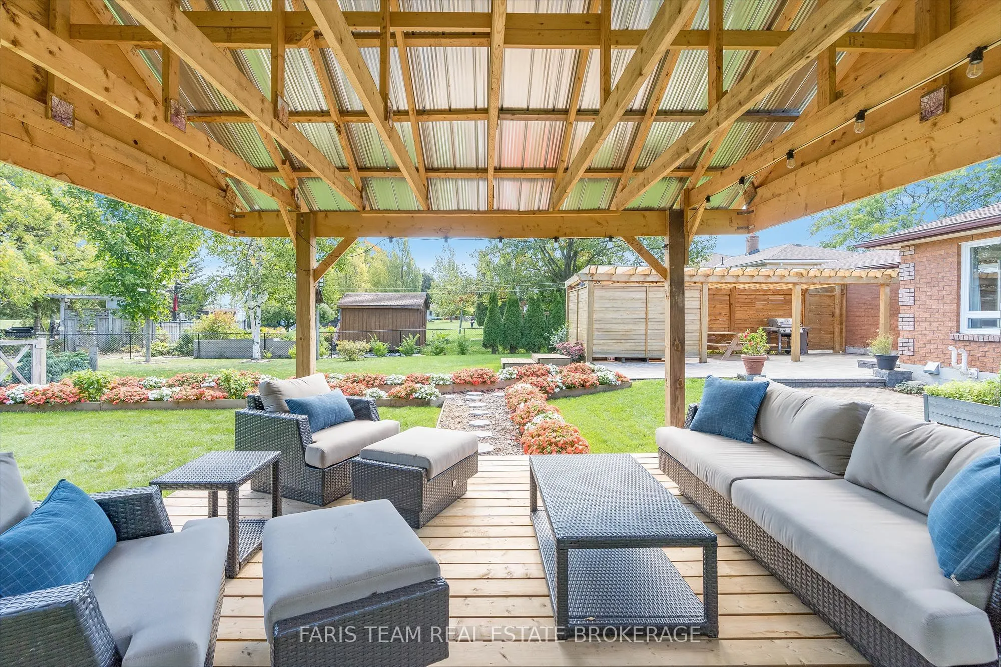 2032 Chantler Street