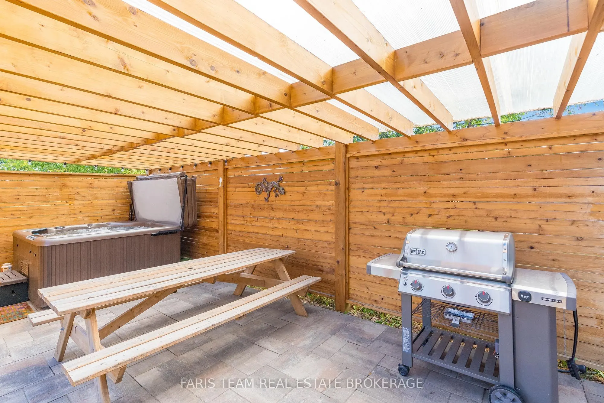 2032 Chantler Street