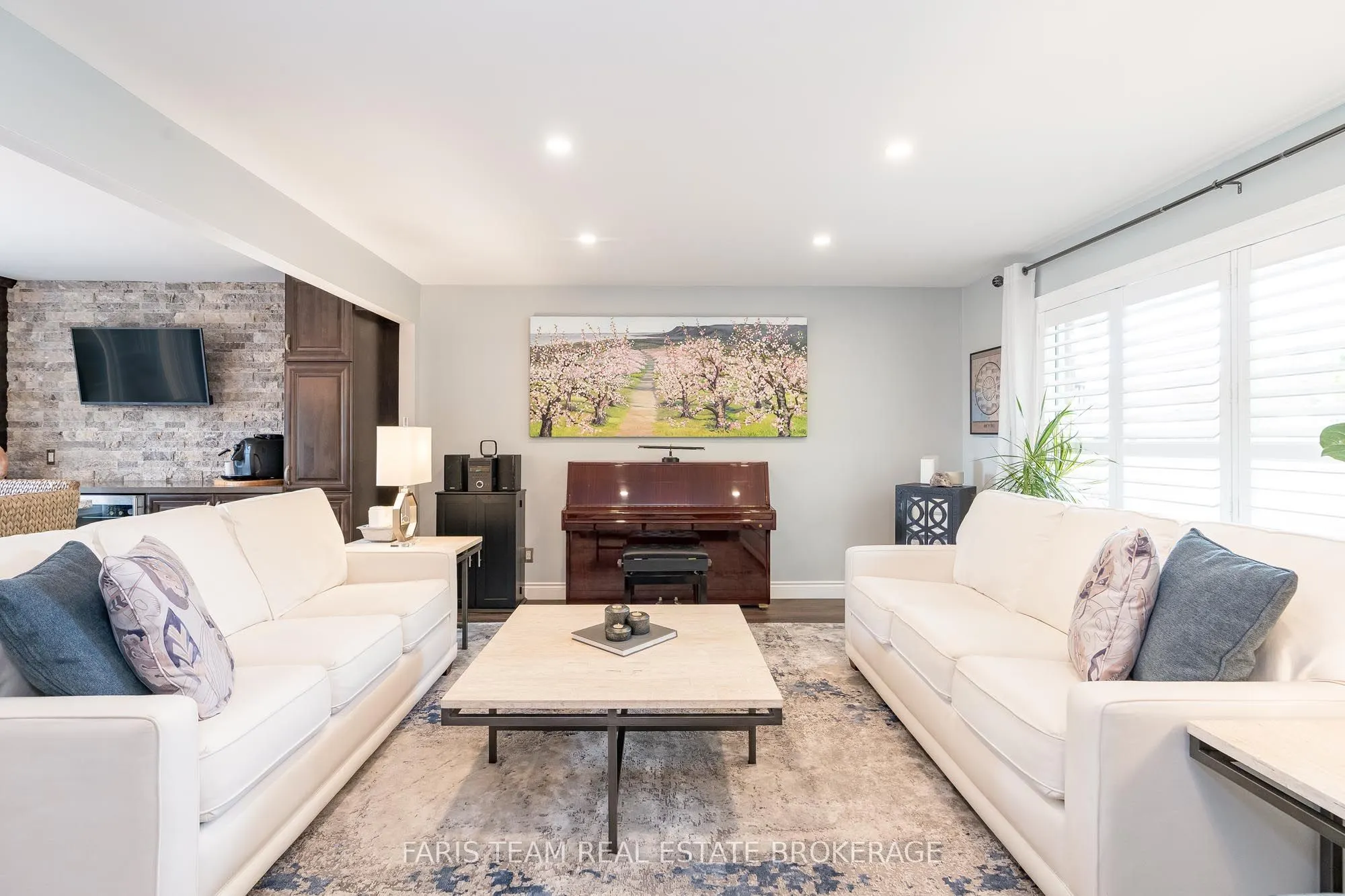 2032 Chantler Street