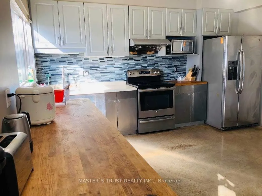 30 Kennedy Lane, #Ground