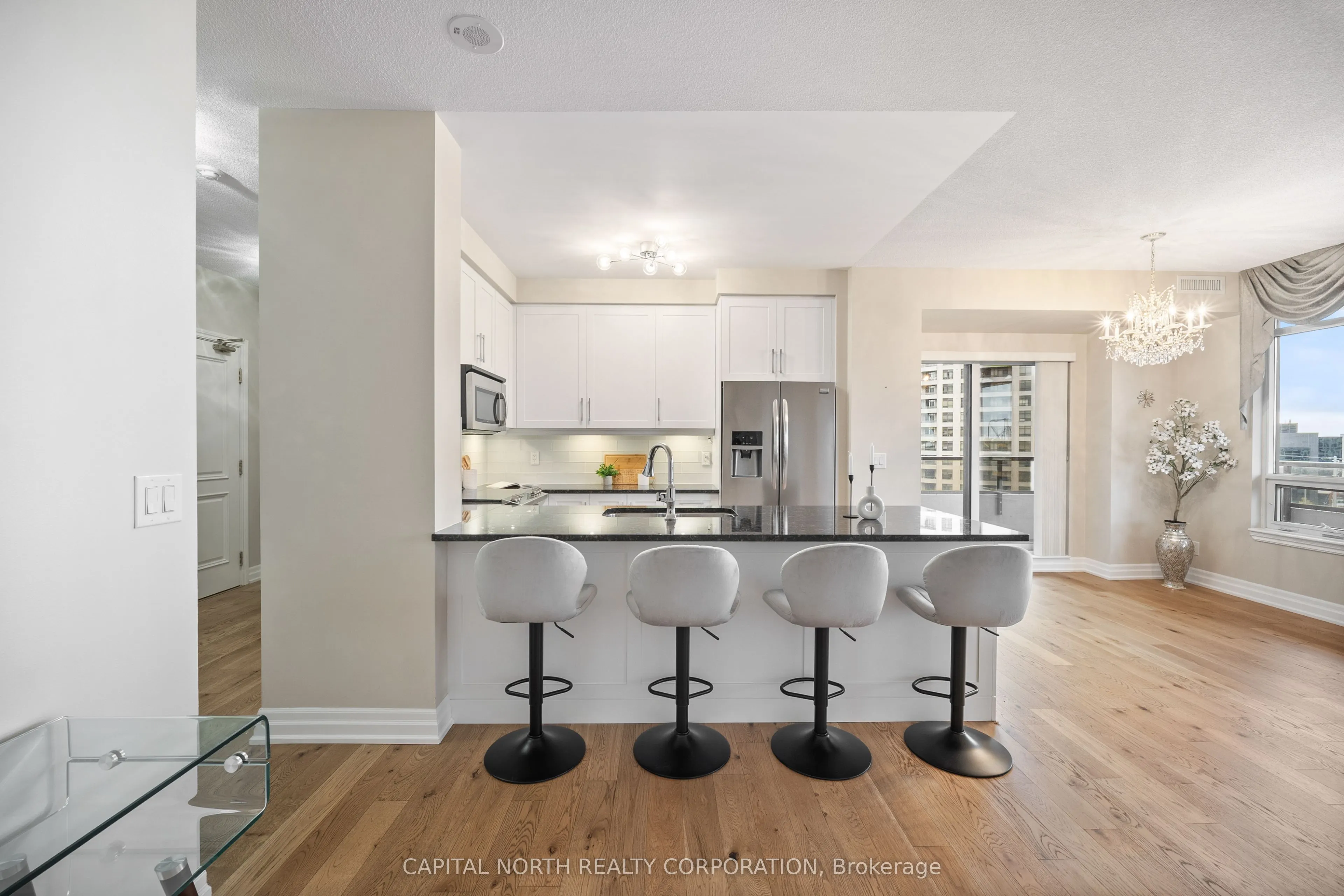 9245 Jane Street, #611