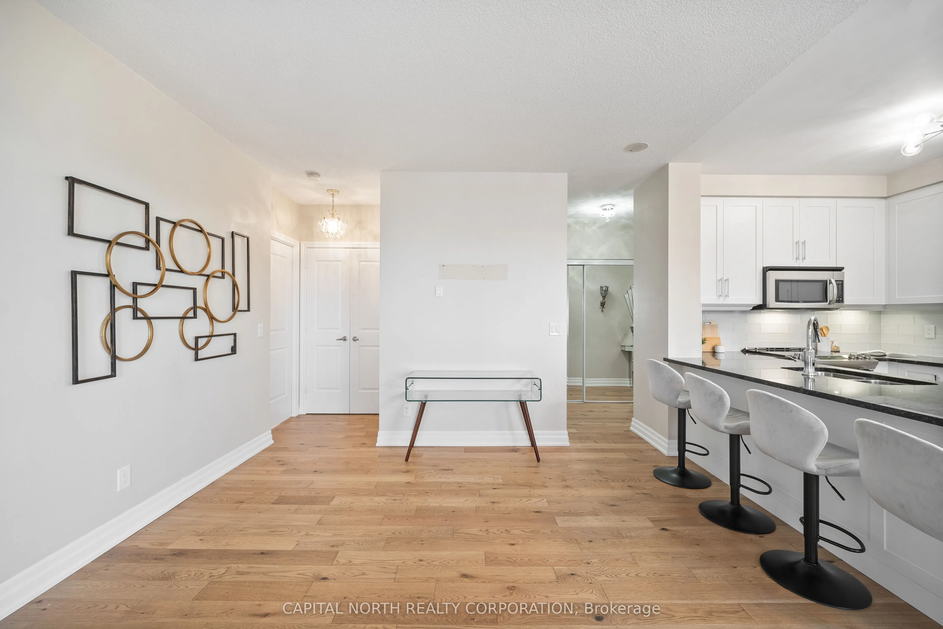 9245 Jane Street, #611