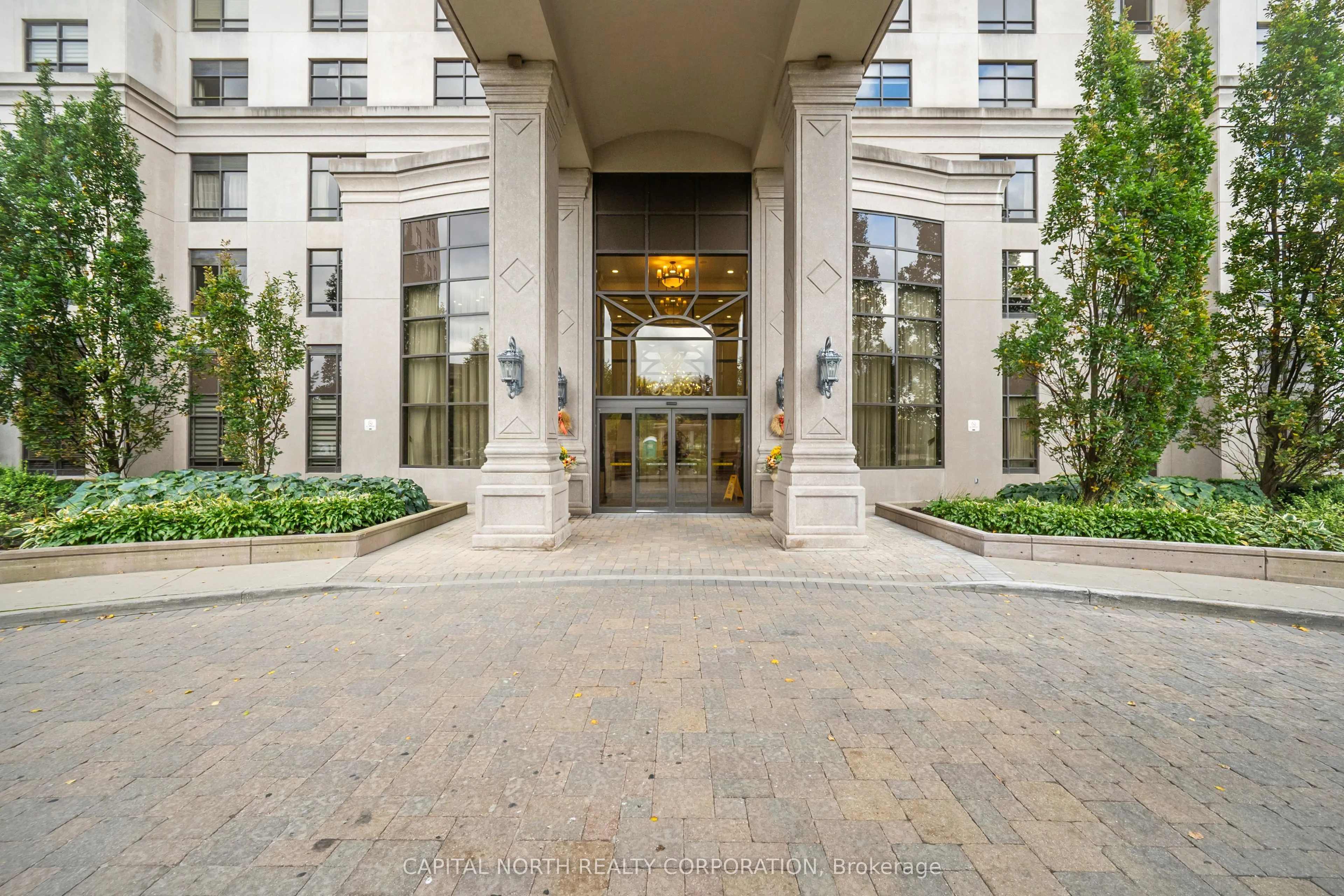 9245 Jane Street, #611