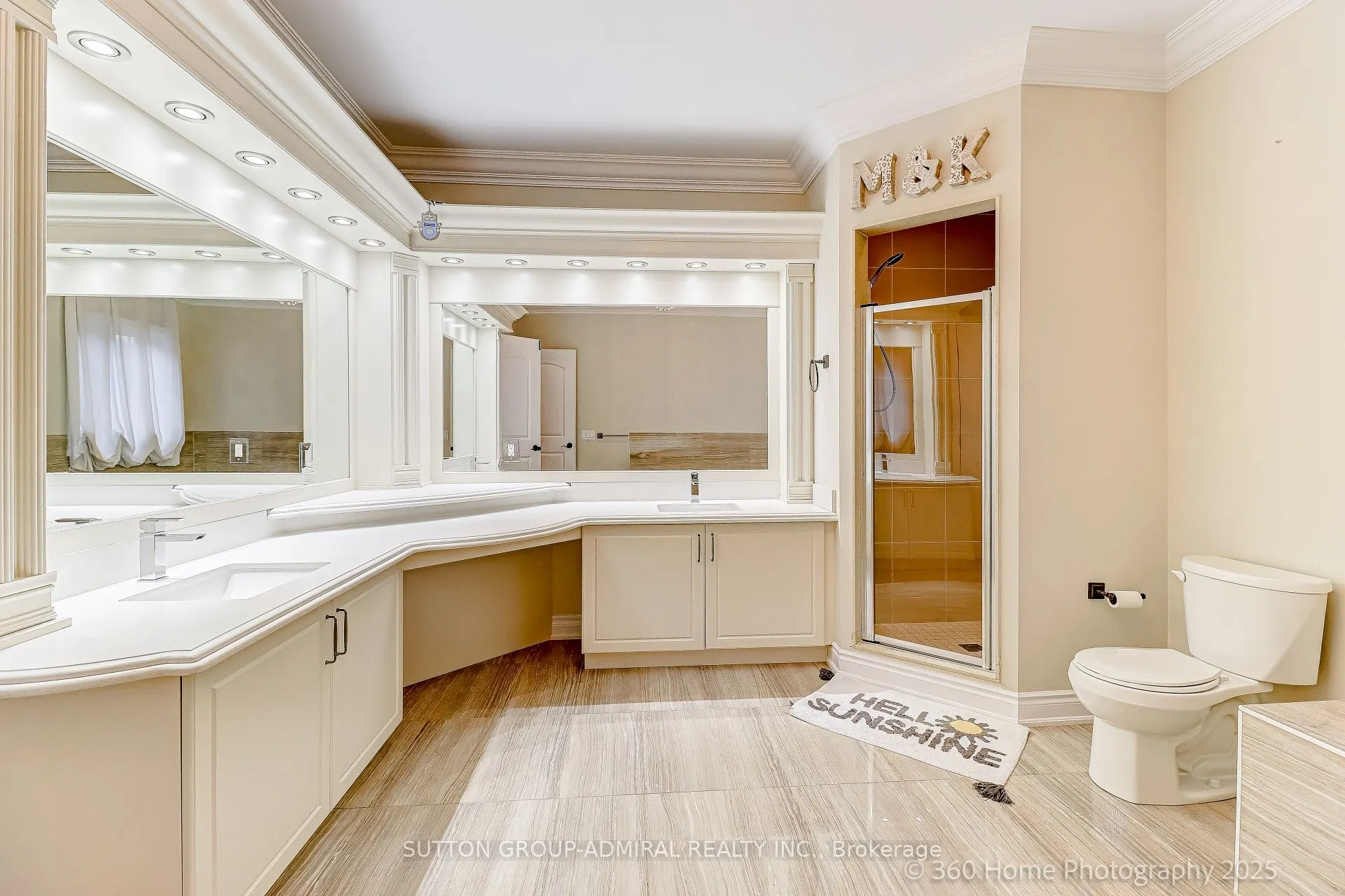 107 Queen Filomena Avenue