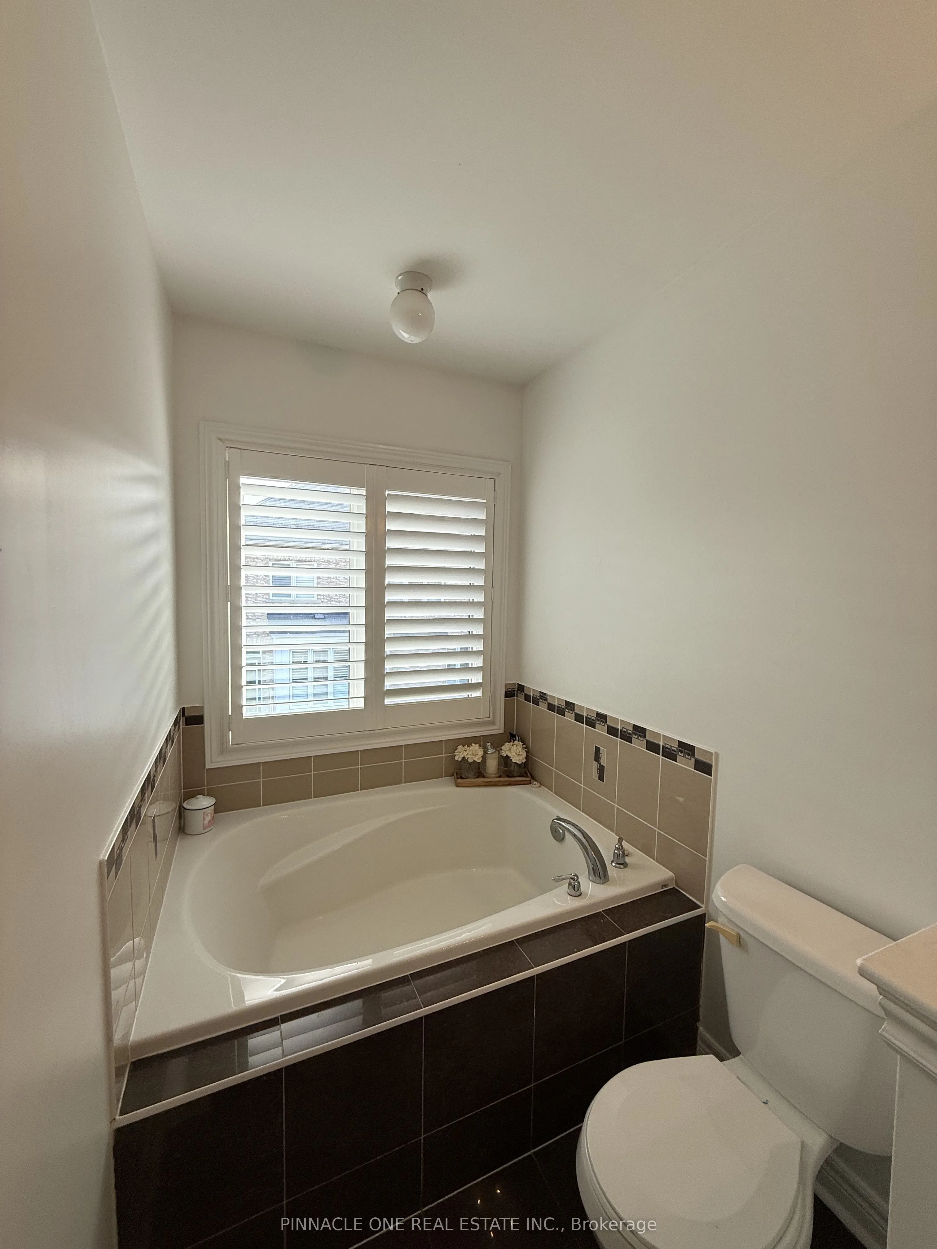 168 Durhamview Crescent