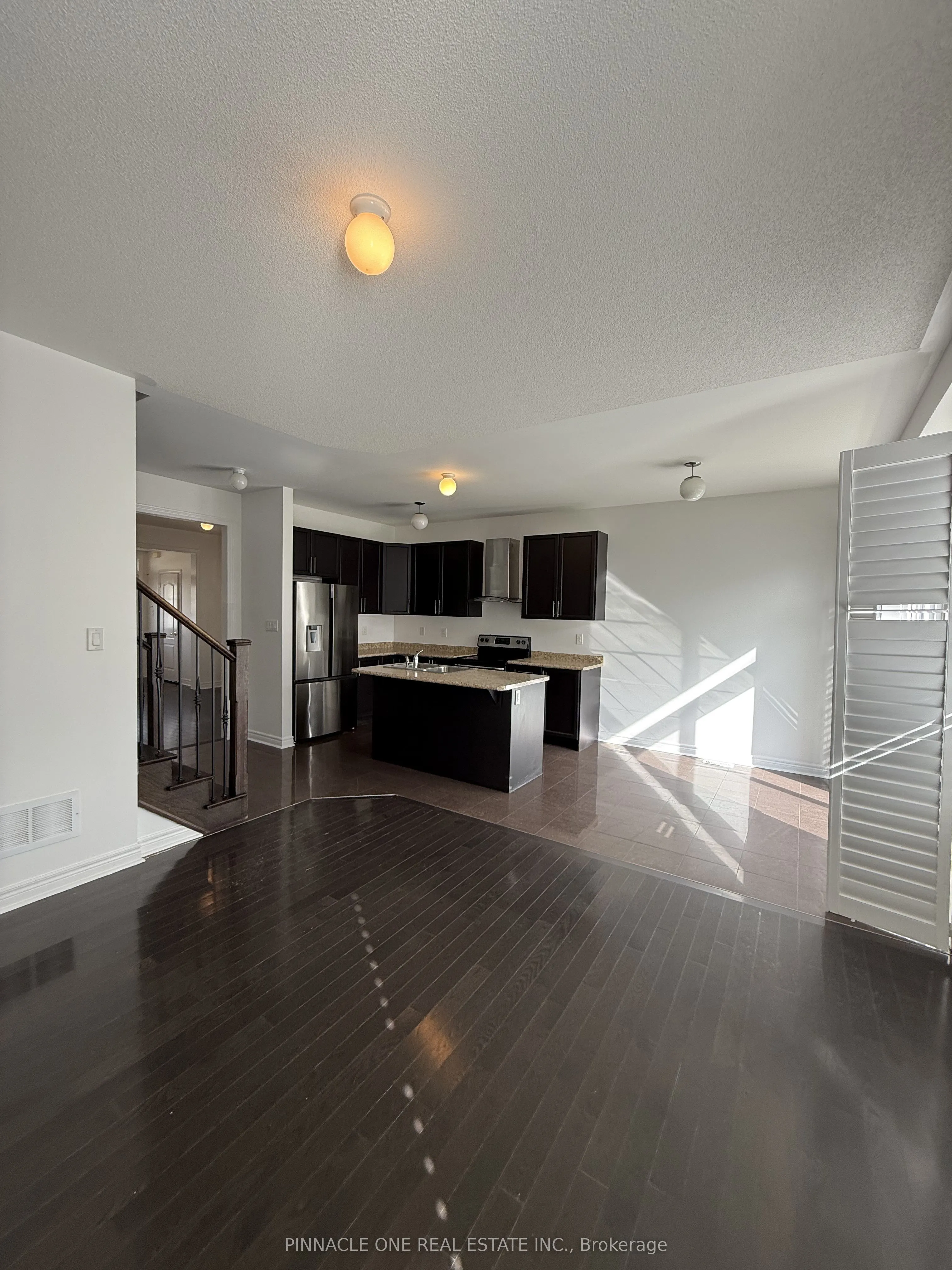 168 Durhamview Crescent