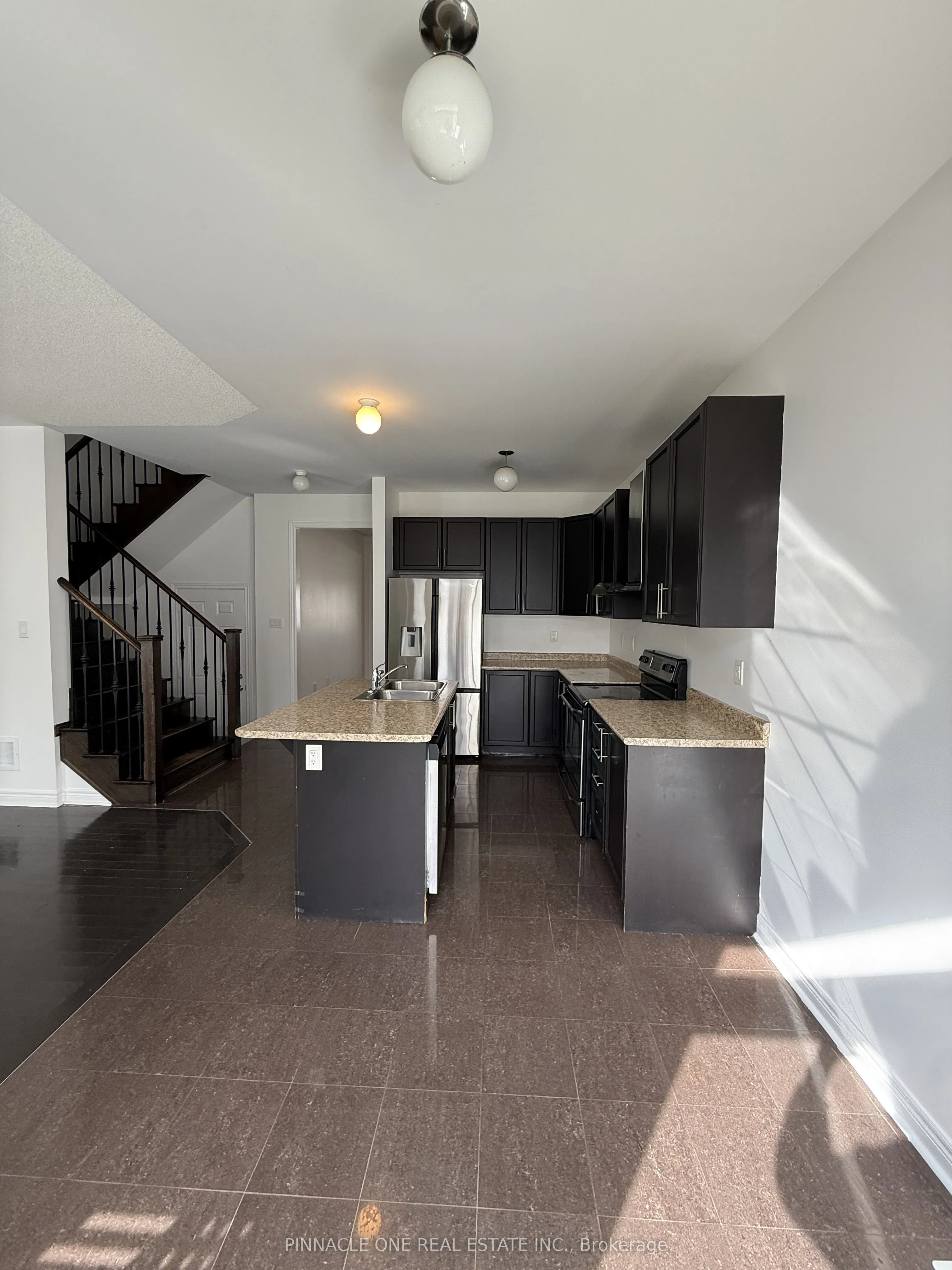 168 Durhamview Crescent