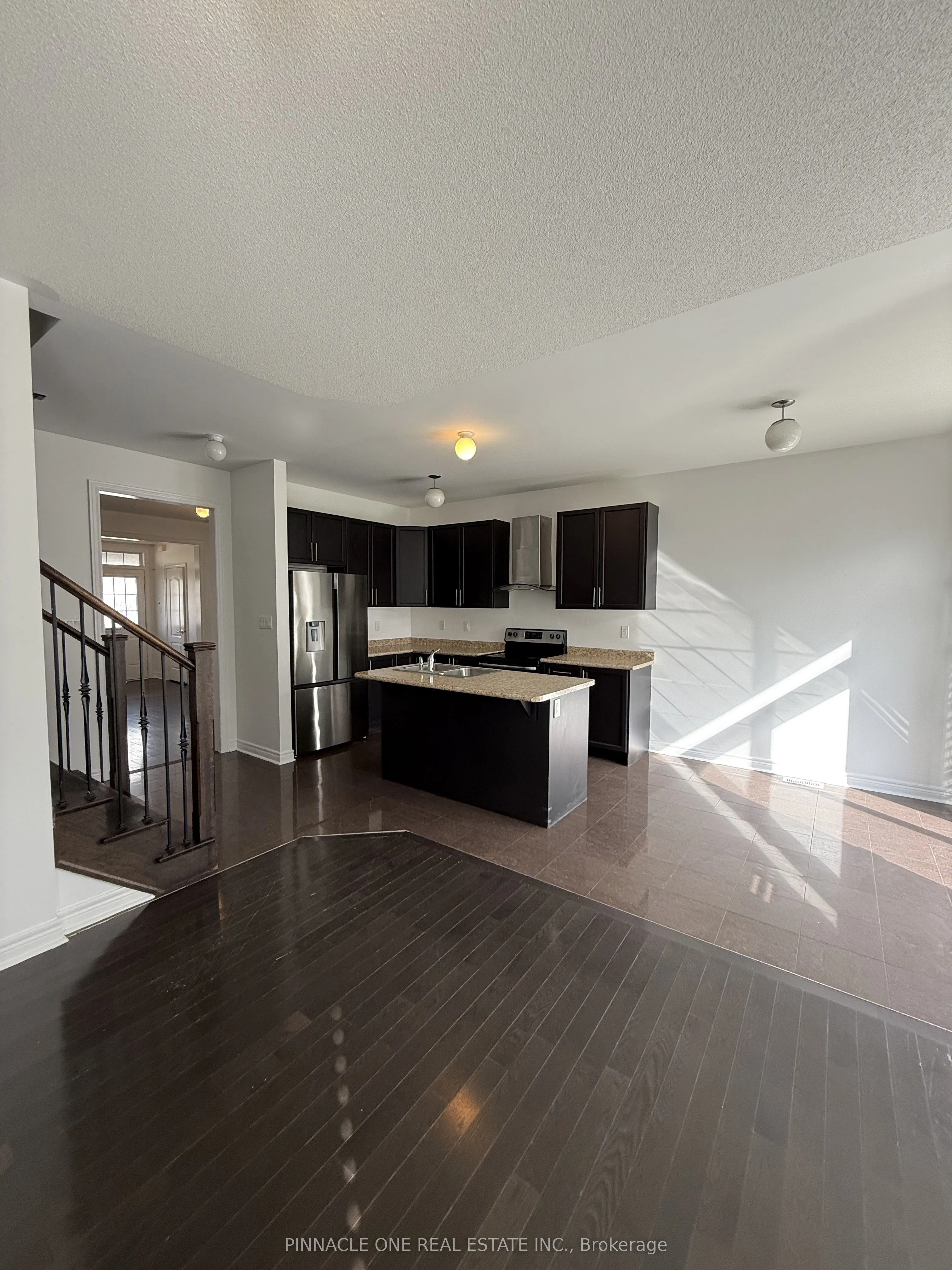 168 Durhamview Crescent