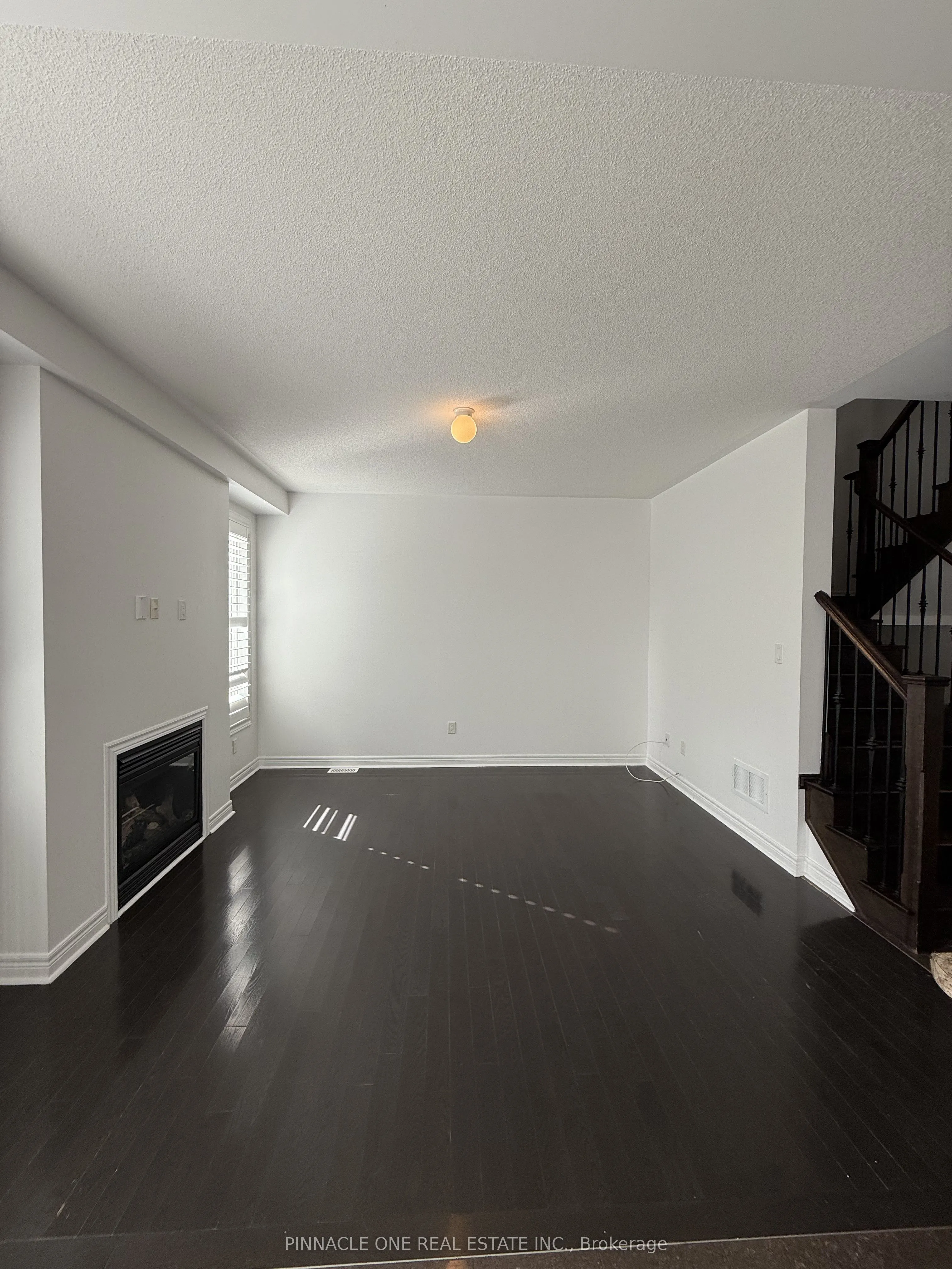 168 Durhamview Crescent