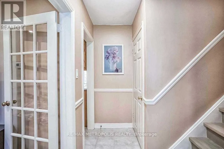 14 Strathroy Crescent