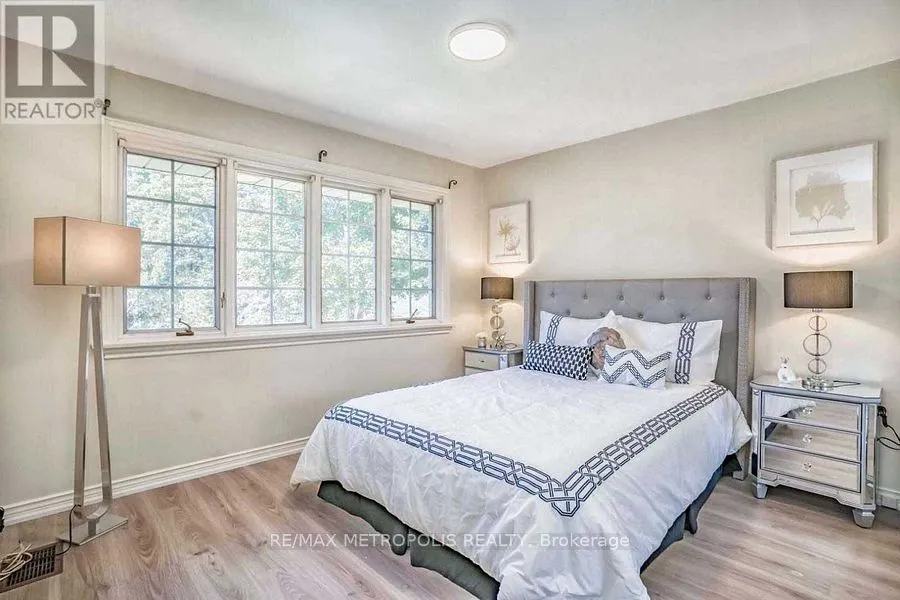 14 Strathroy Crescent