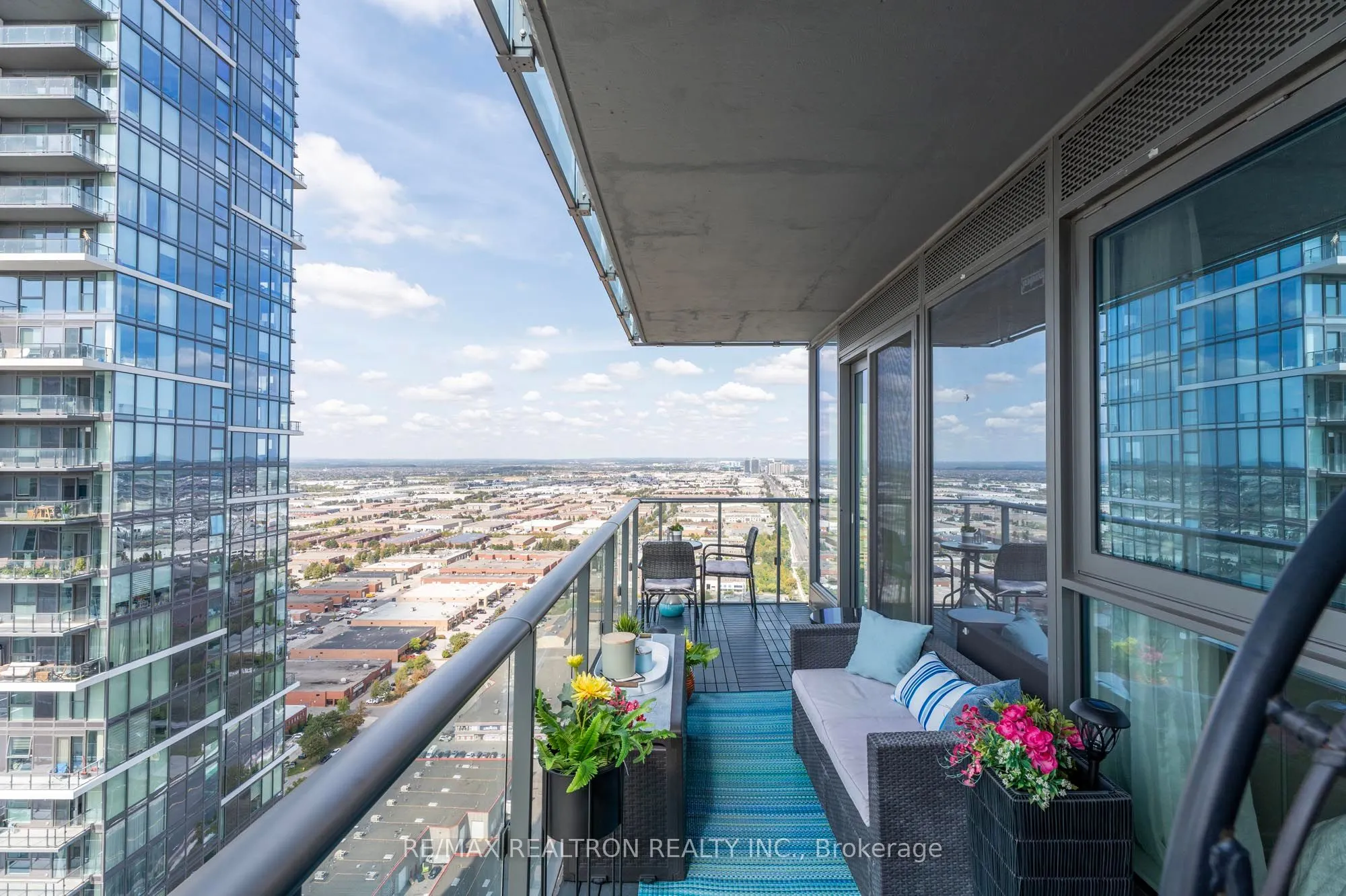 7890 Jane Street, #3806