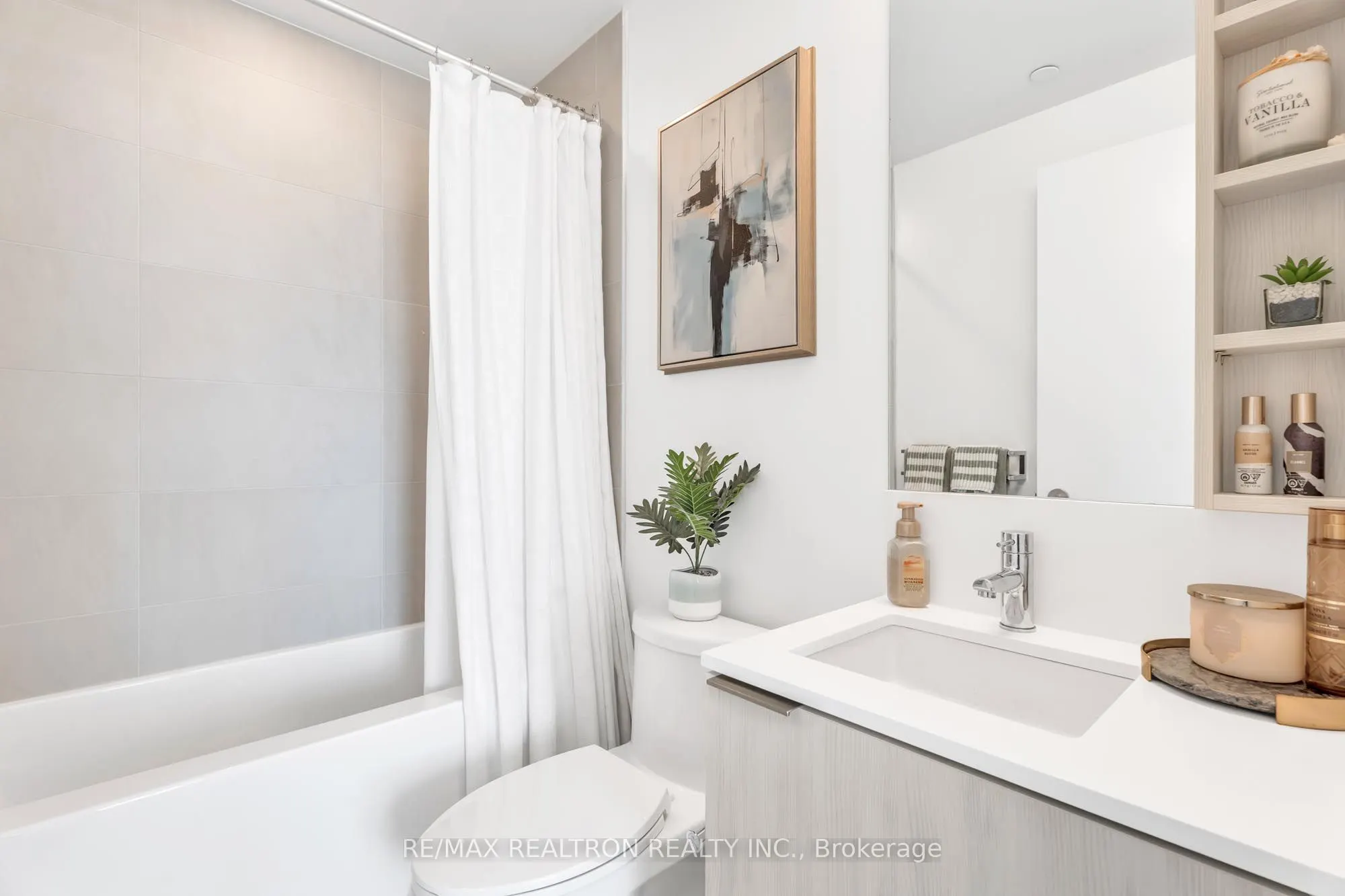 7890 Jane Street, #3806