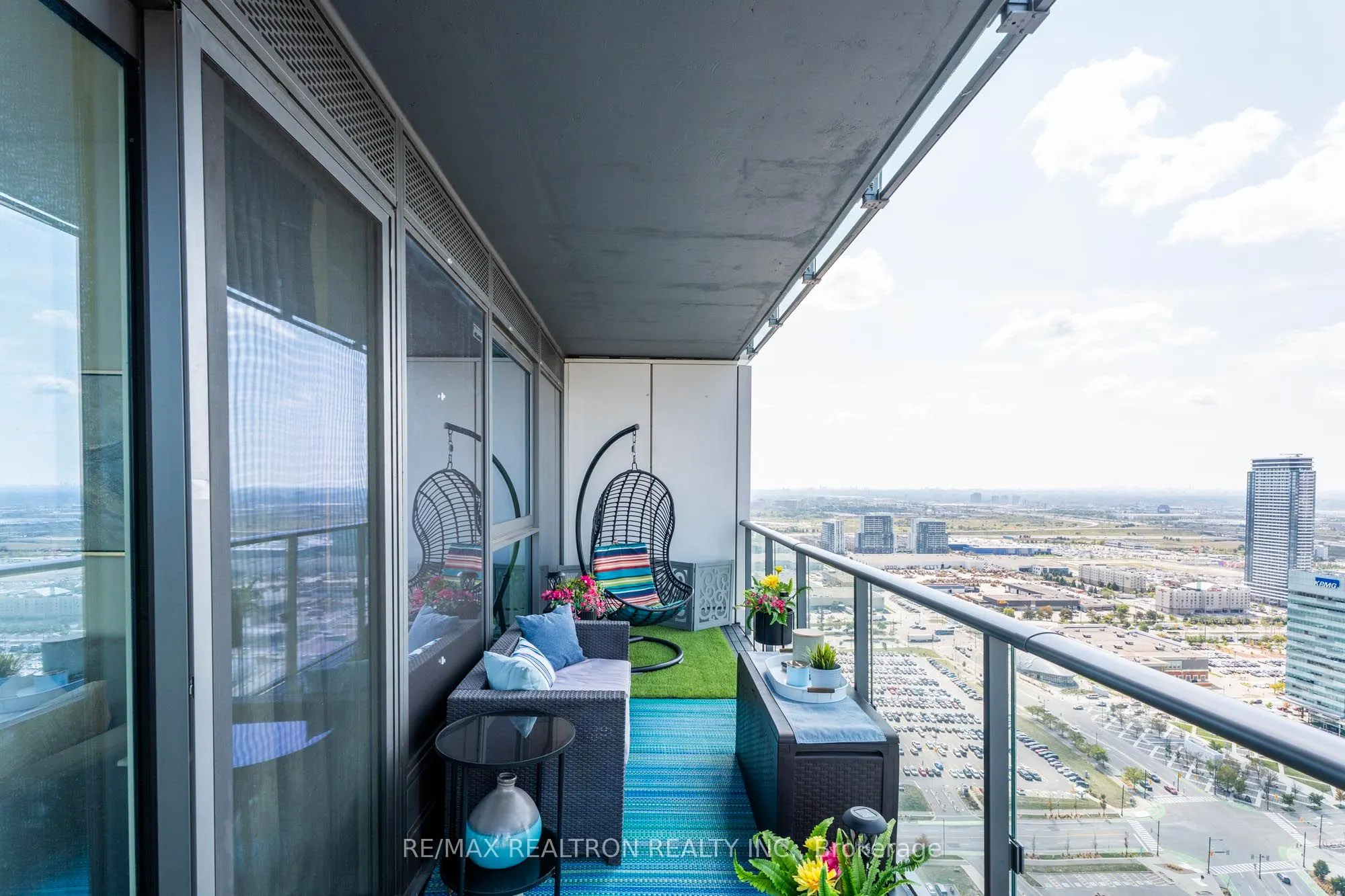 7890 Jane Street, #3806