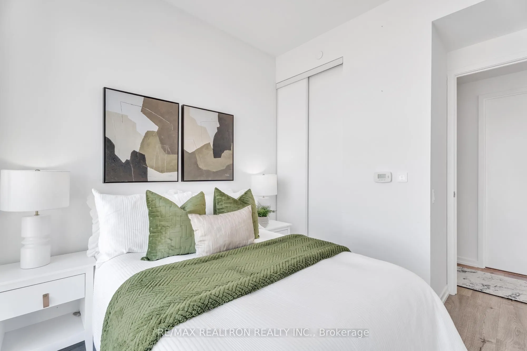 7890 Jane Street, #3806