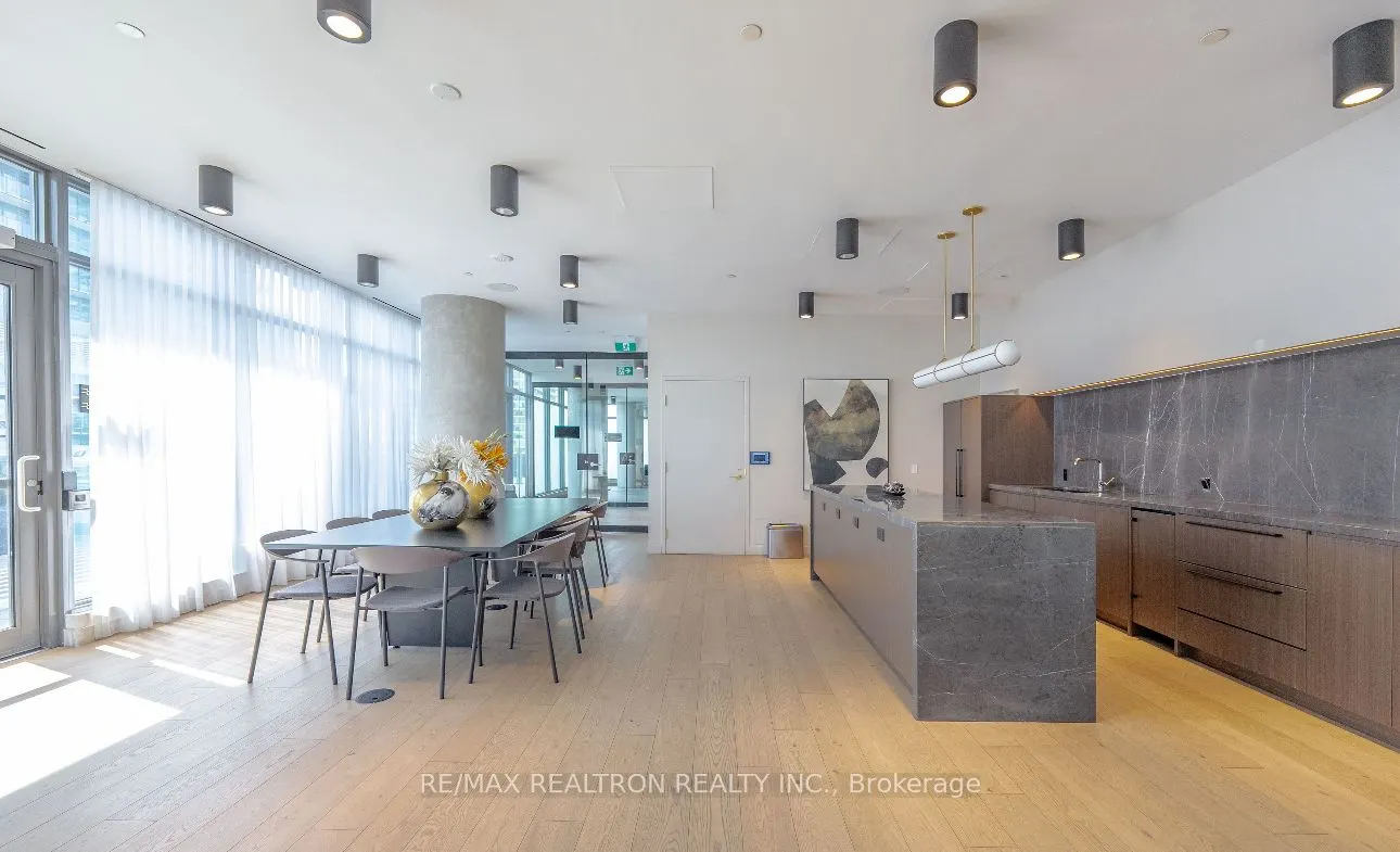 7890 Jane Street, #3806