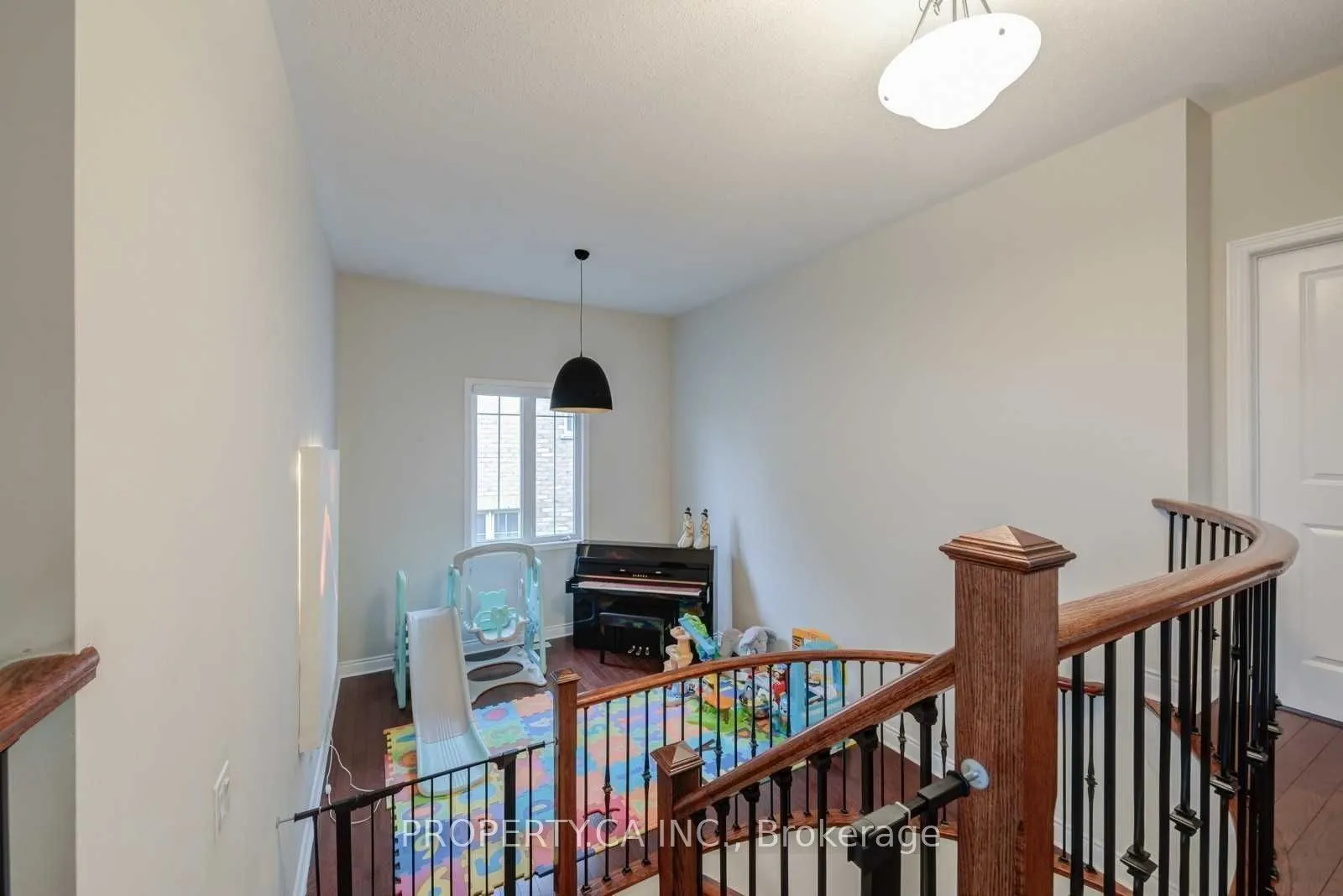 552 Valley Vista Drive