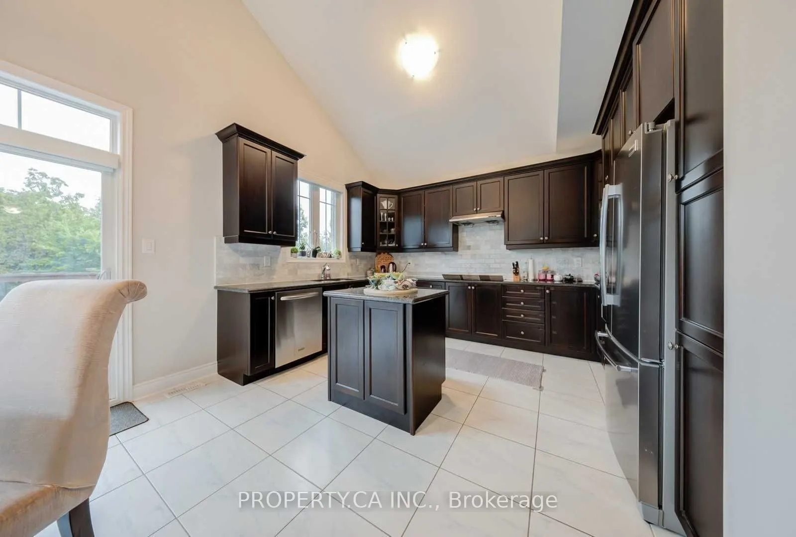 552 Valley Vista Drive