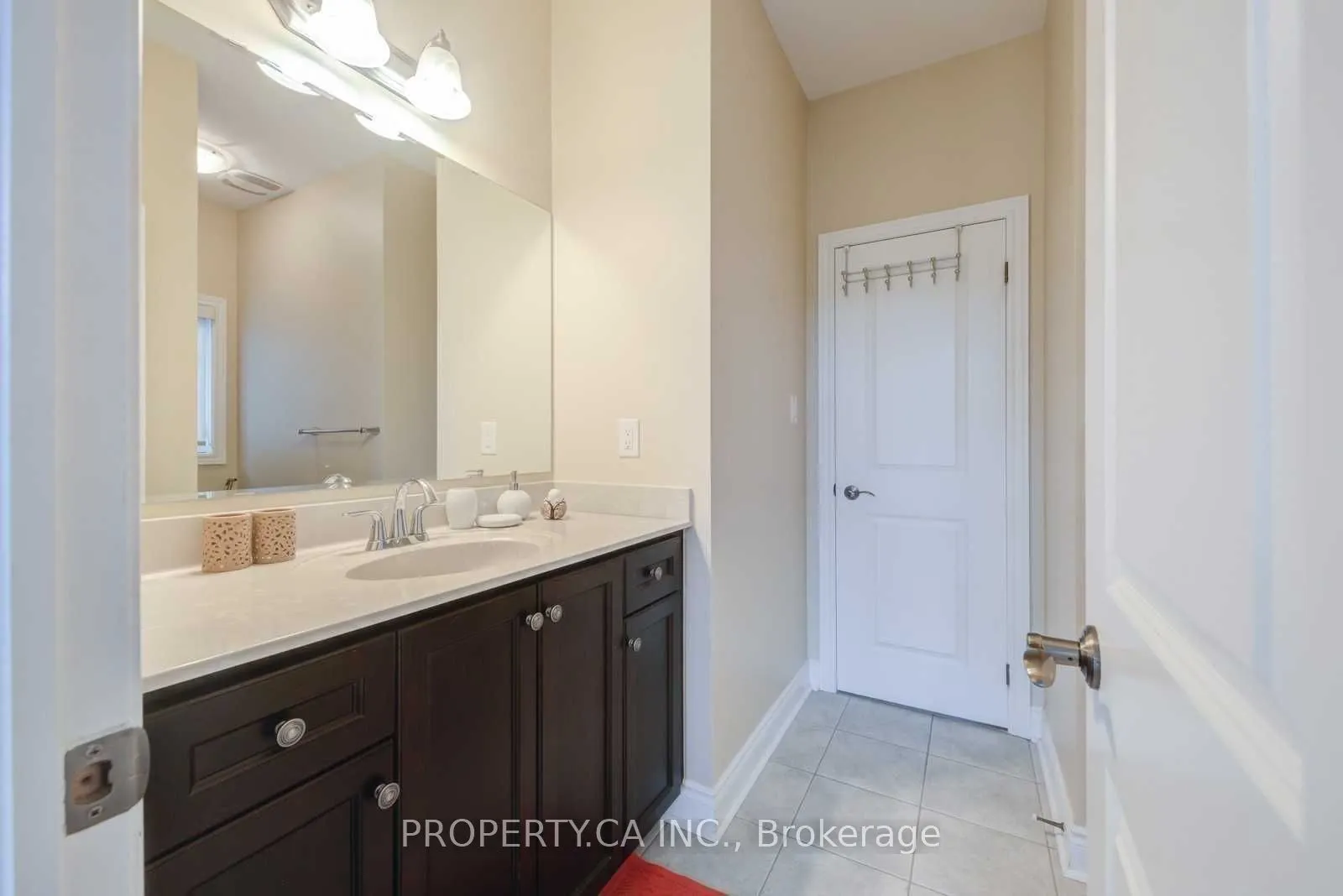 552 Valley Vista Drive