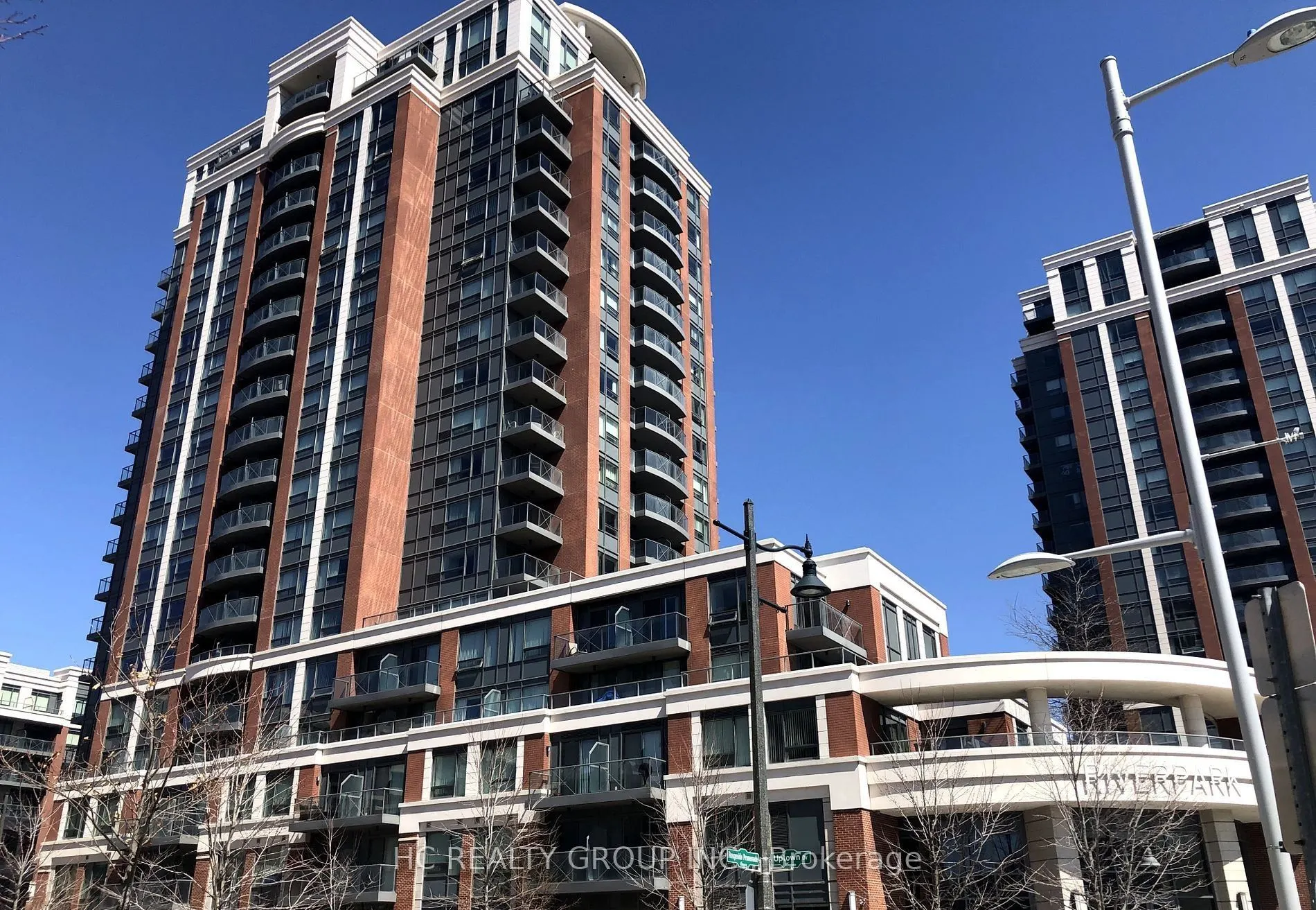 1 Uptown Drive, #1908