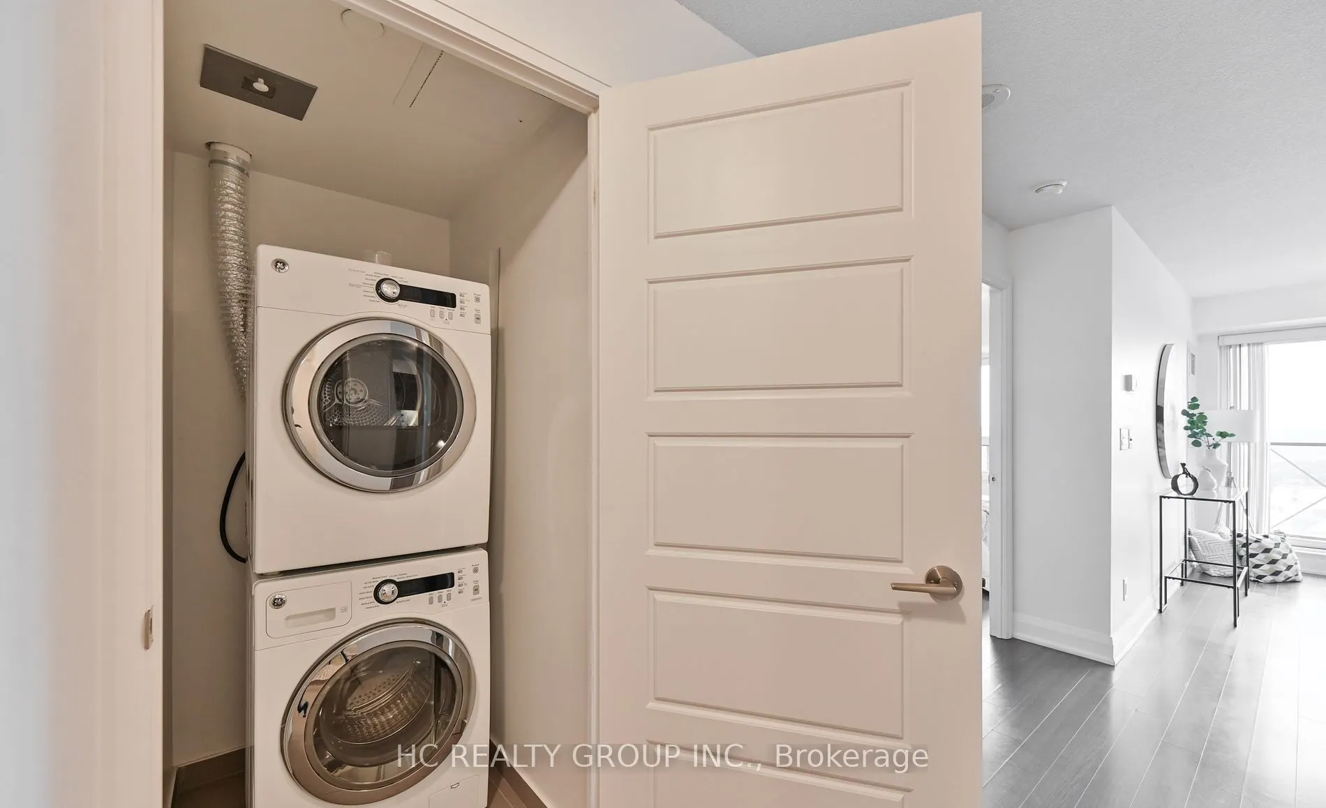 1 Uptown Drive, #1908