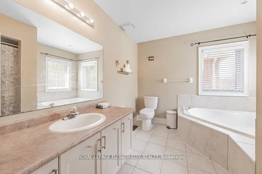 73 Hollywood Hill Circle