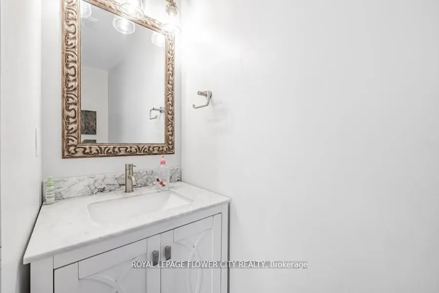 73 Hollywood Hill Circle