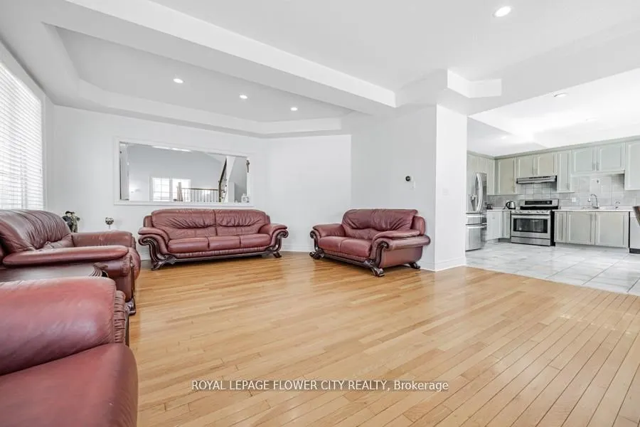 73 Hollywood Hill Circle