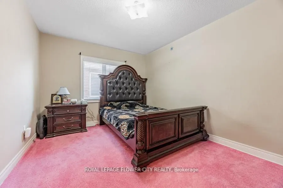 73 Hollywood Hill Circle