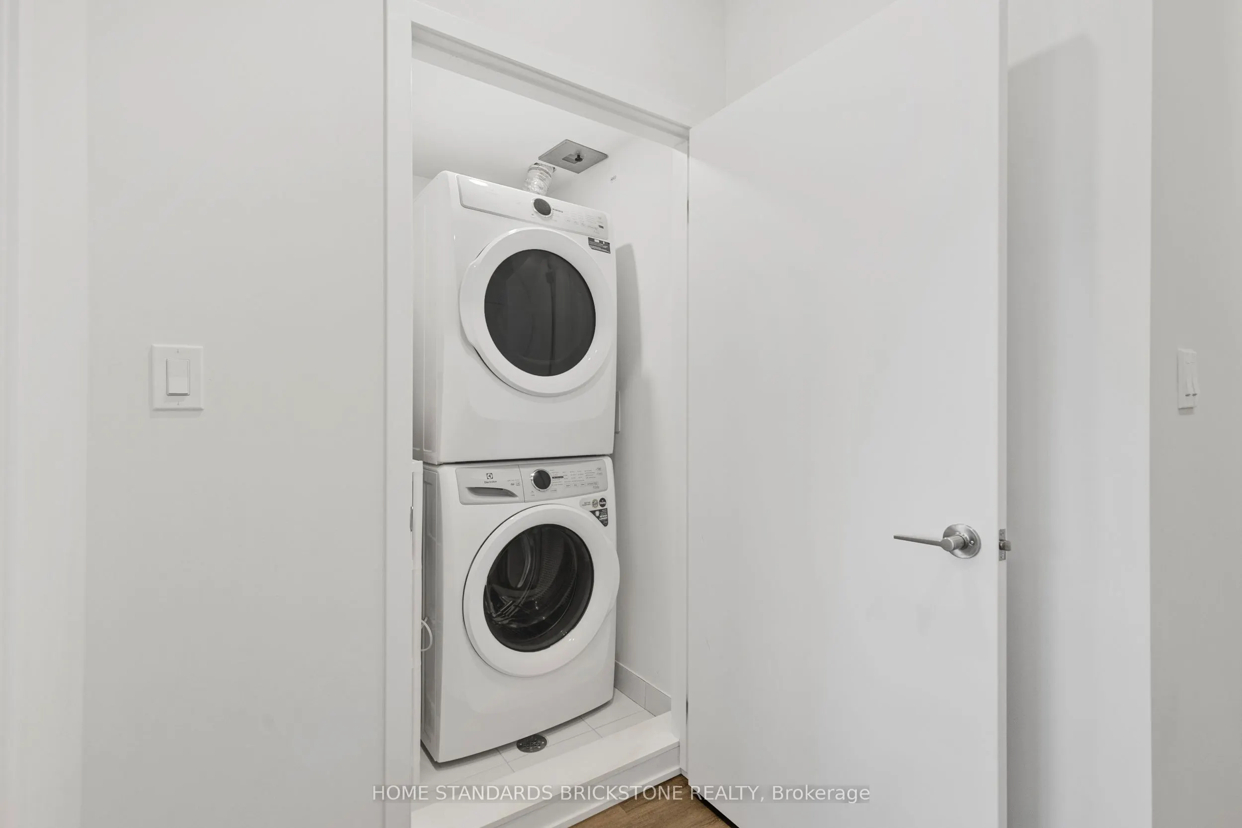 90 Honeycrisp Crescent, #TH 366