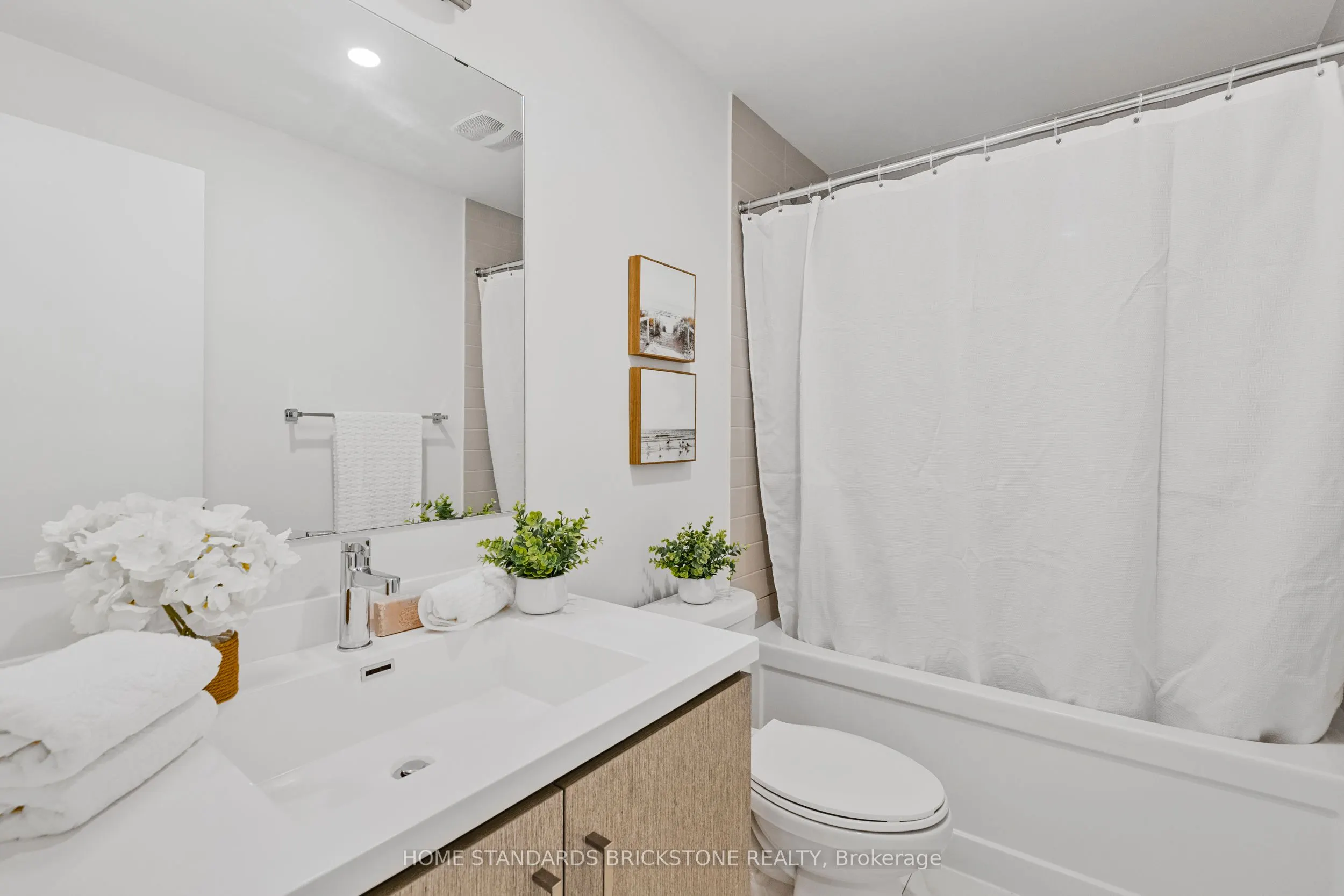 90 Honeycrisp Crescent, #TH 366