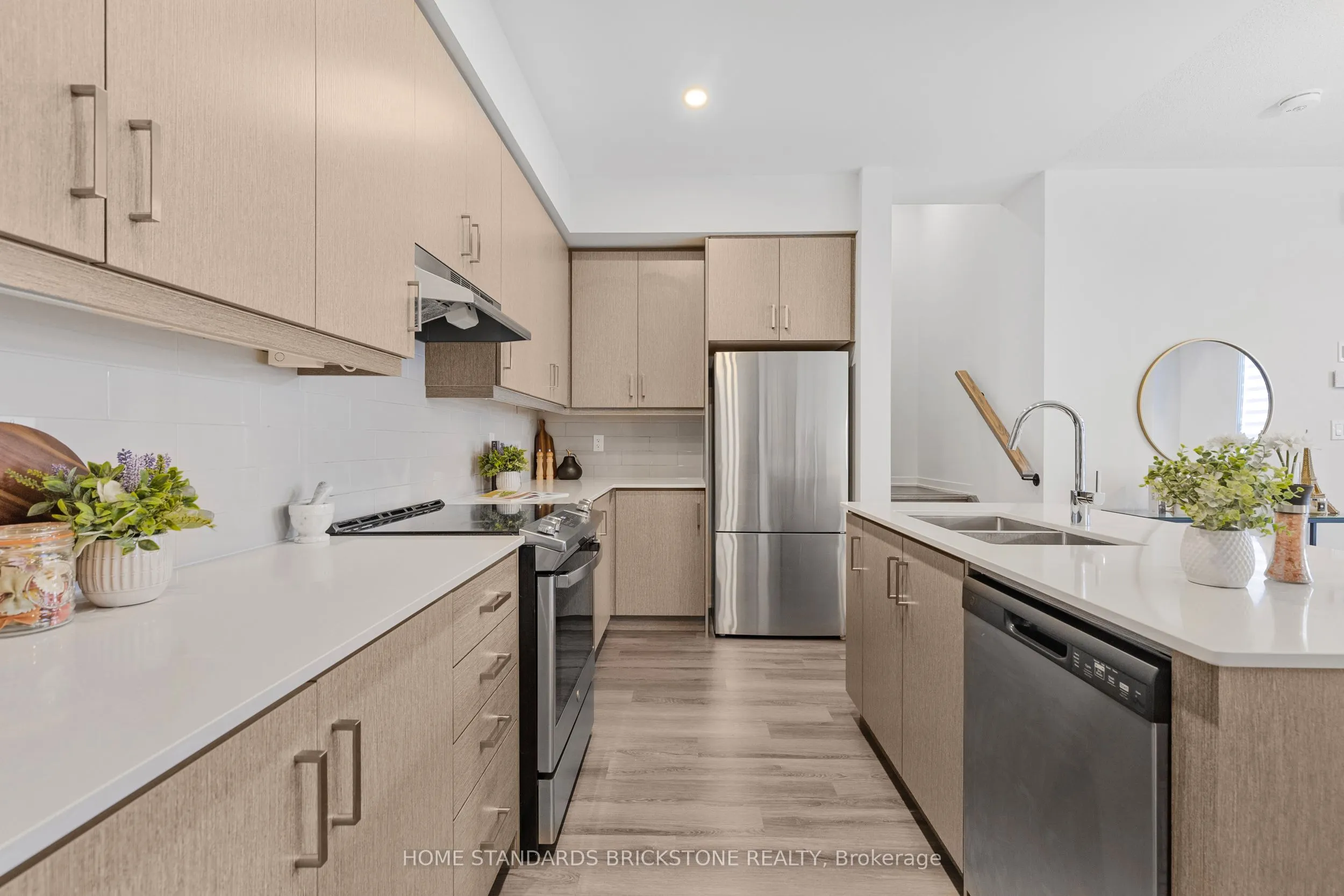 90 Honeycrisp Crescent, #TH 366