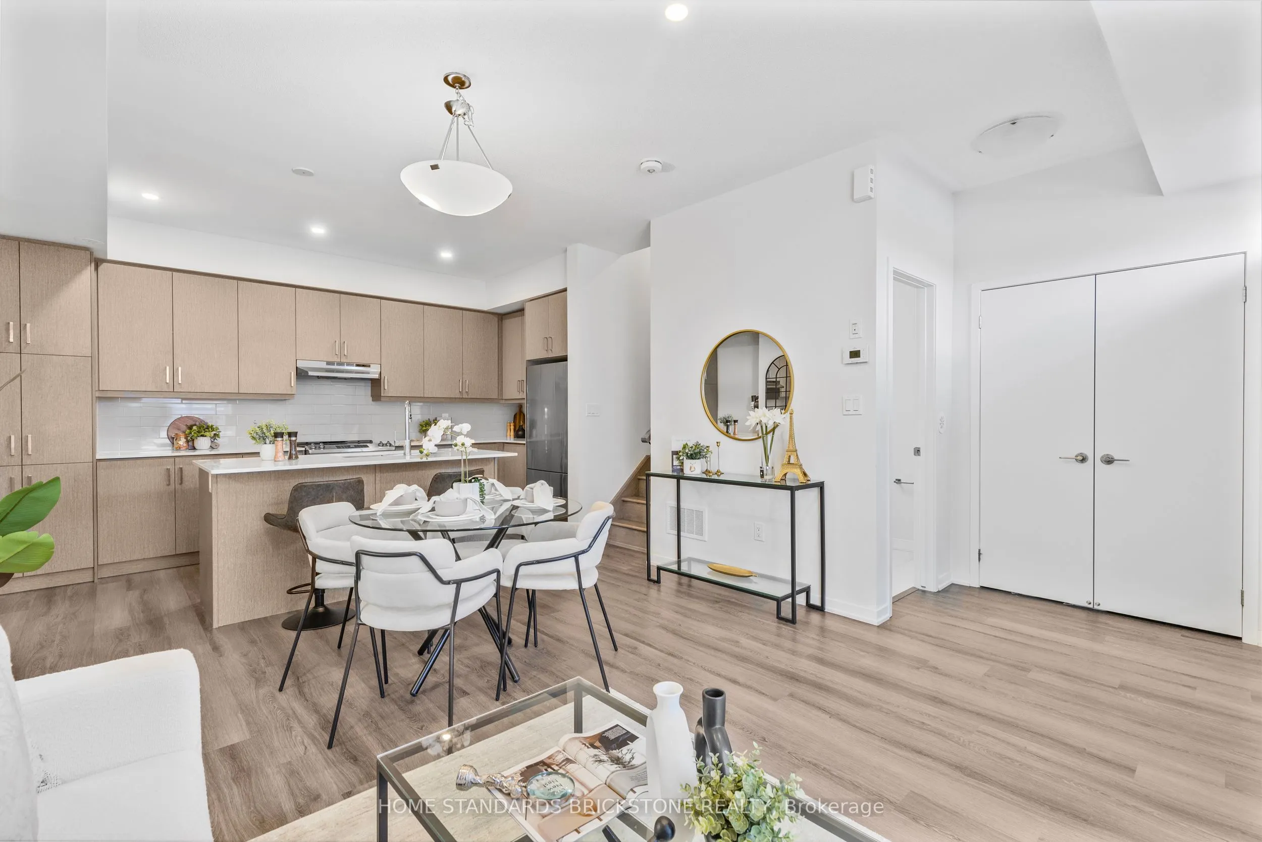 90 Honeycrisp Crescent, #TH 366