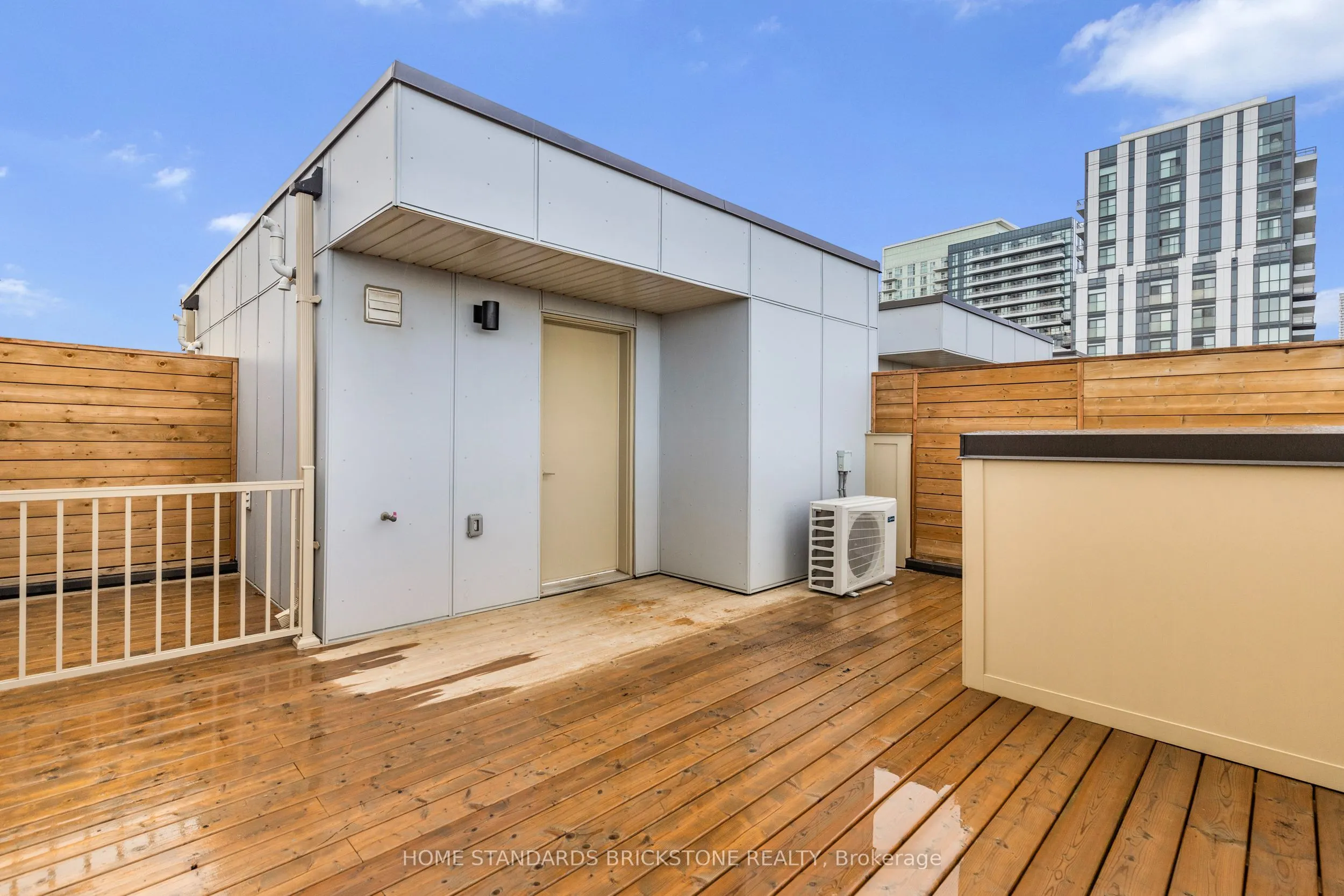 90 Honeycrisp Crescent, #TH 366