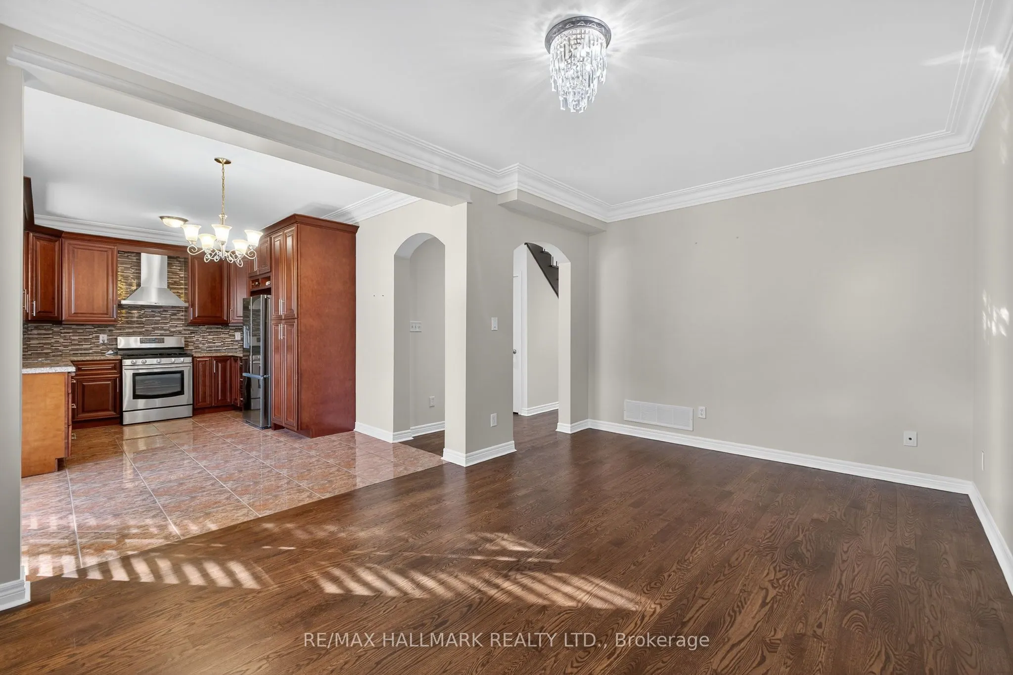 102 Destino Crescent