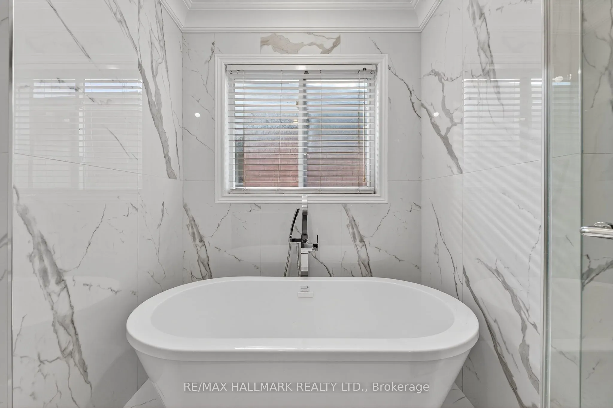 102 Destino Crescent