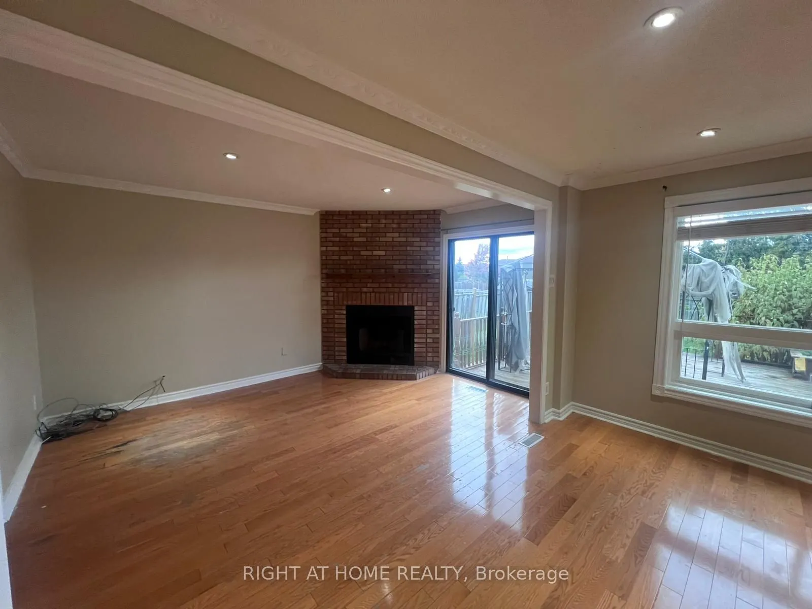 16 Lavron Court, #Main Fl