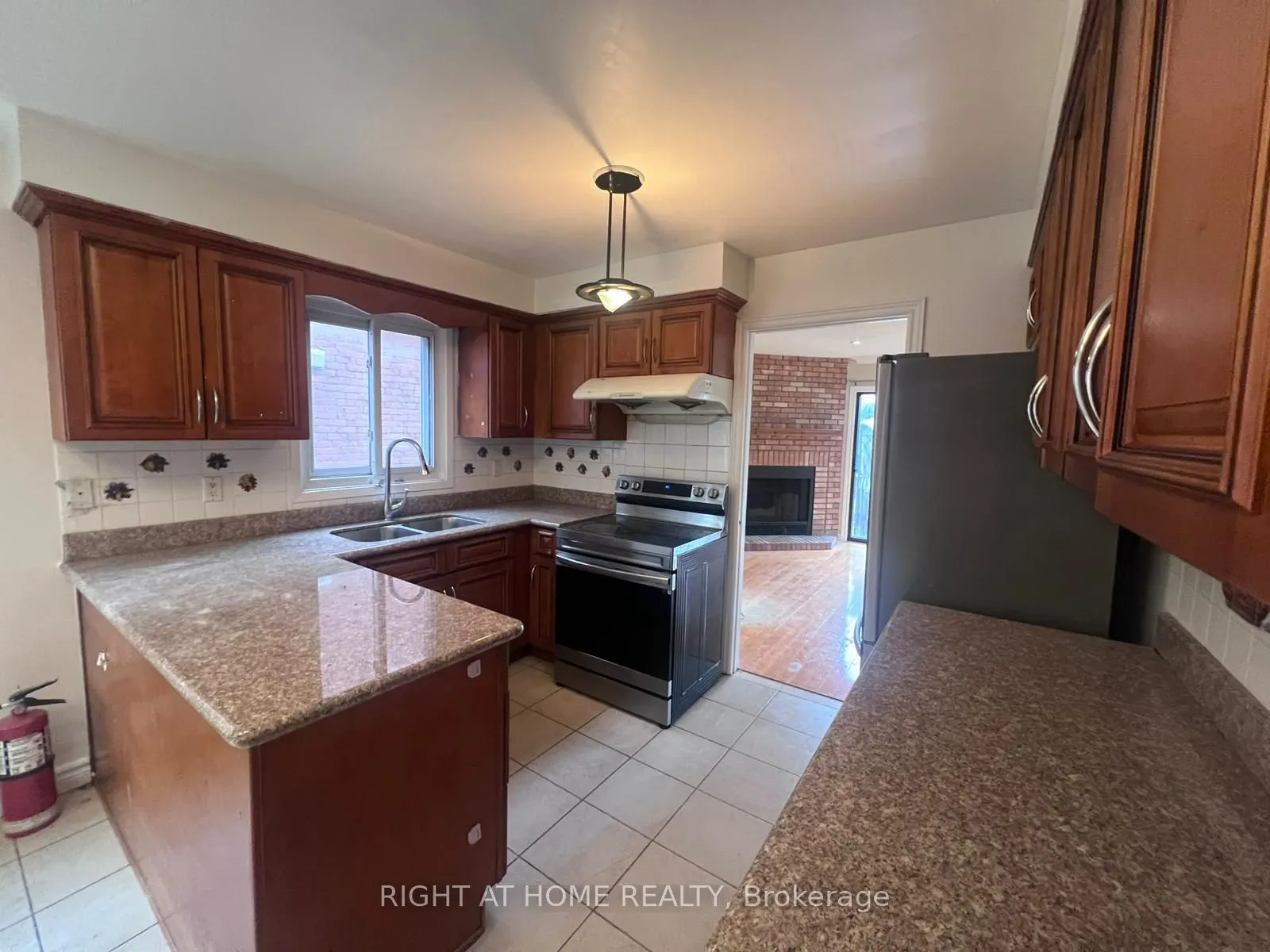 16 Lavron Court, #Main Fl