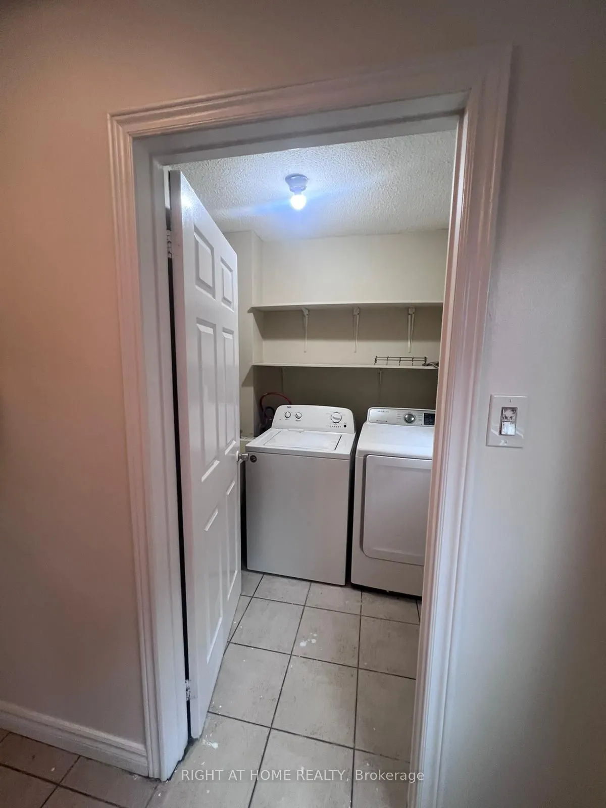 16 Lavron Court, #Main Fl