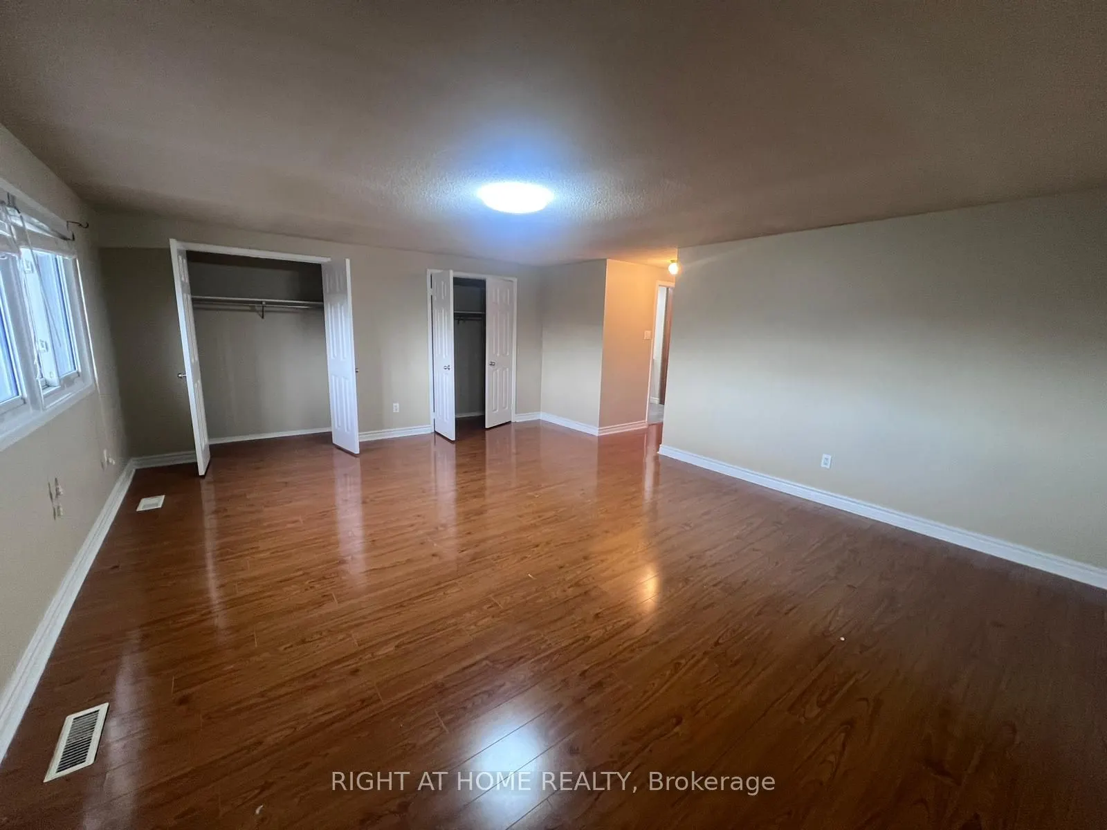 16 Lavron Court, #Main Fl