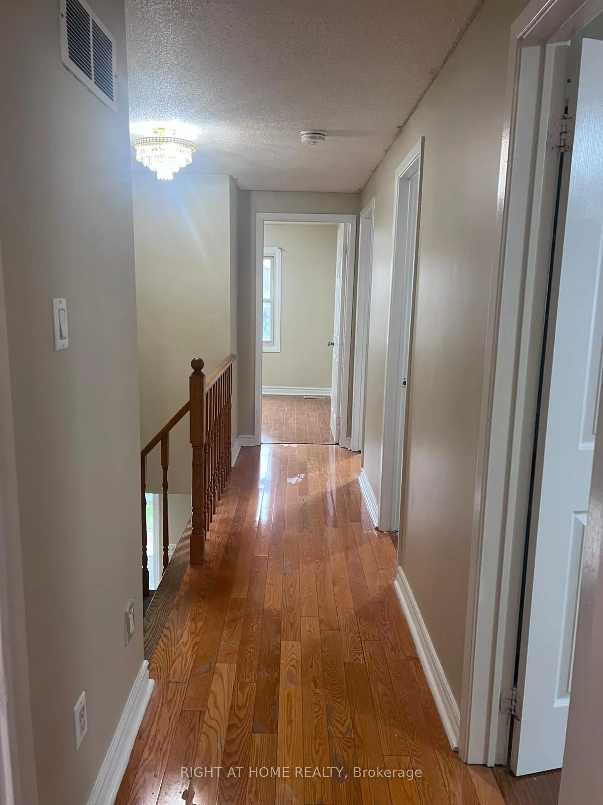 16 Lavron Court, #Main Fl