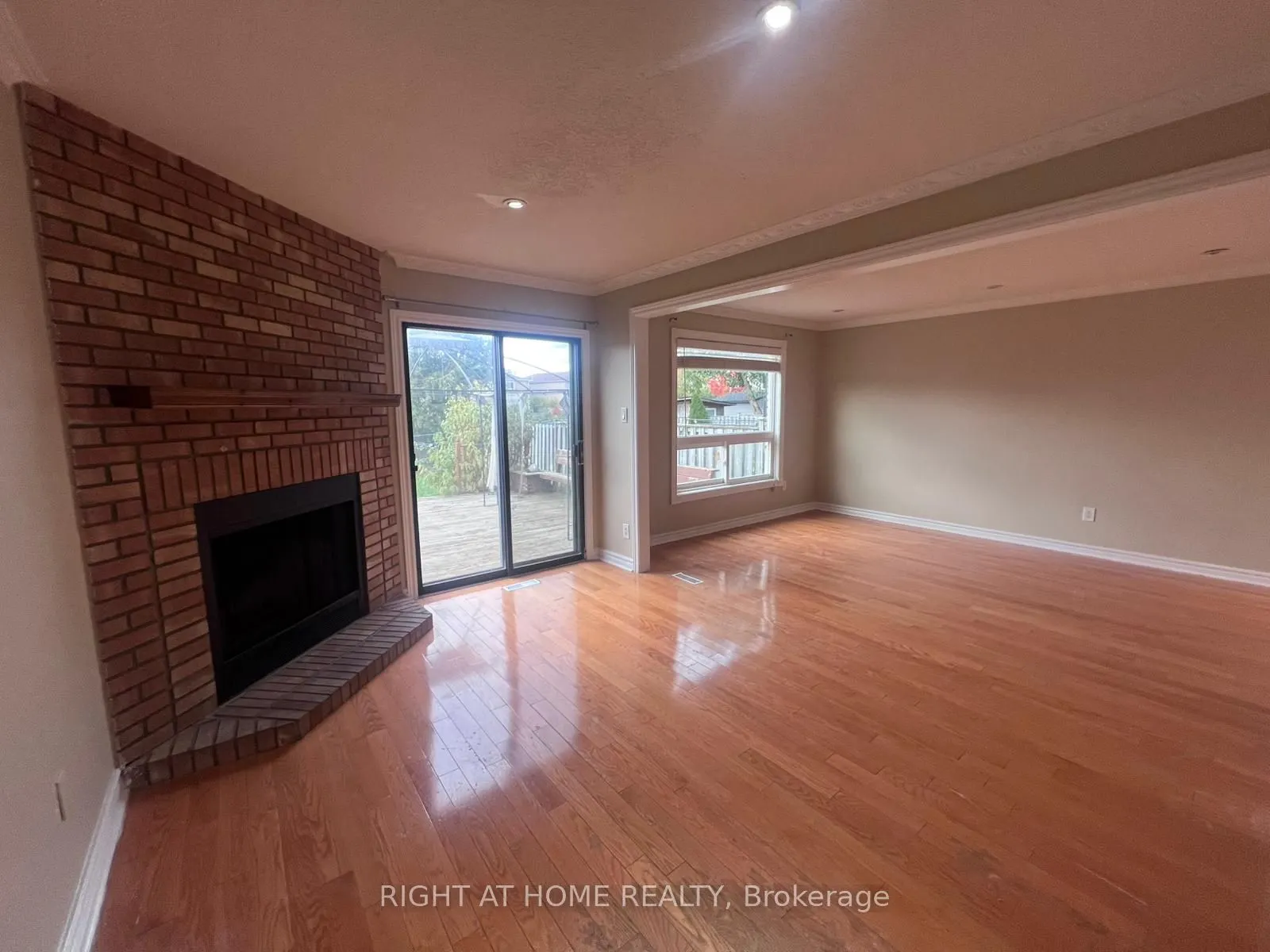 16 Lavron Court, #Main Fl