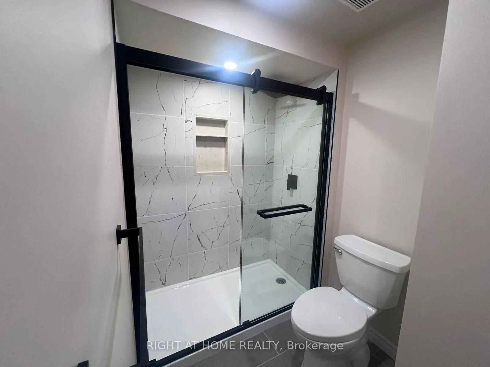 16 Lavron Court, #Main Fl