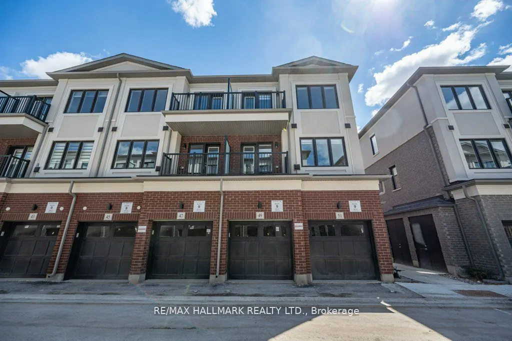 49 Matawin Lane, #94