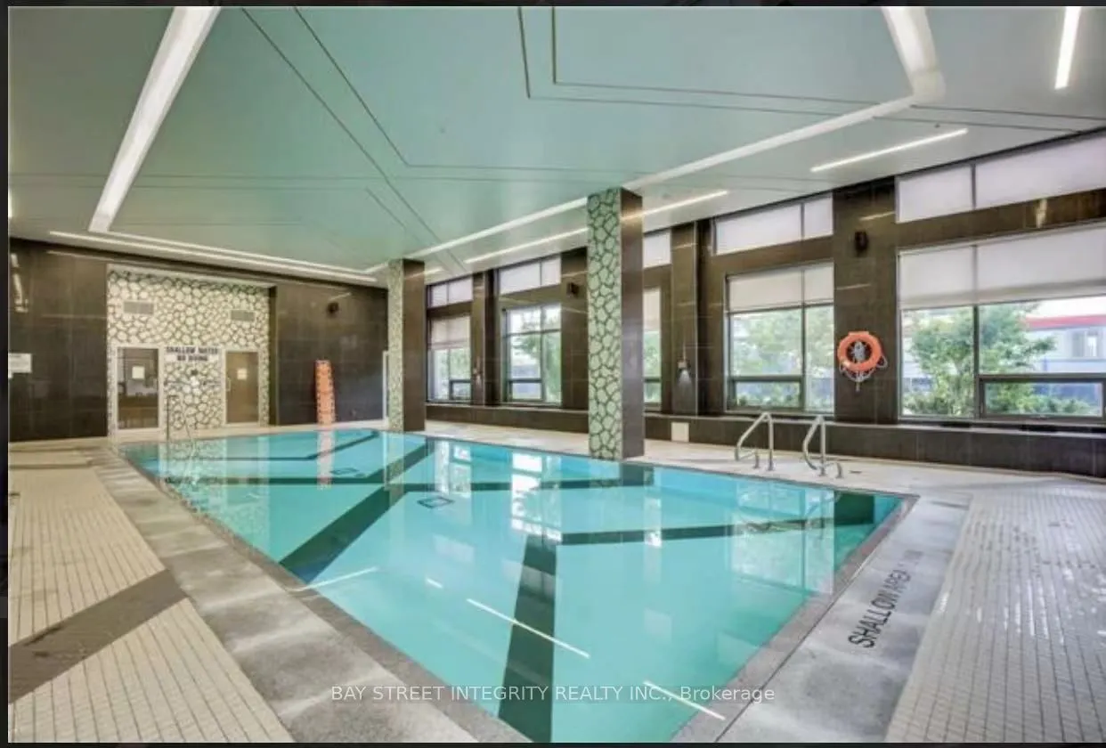 28 Uptown Drive, #329