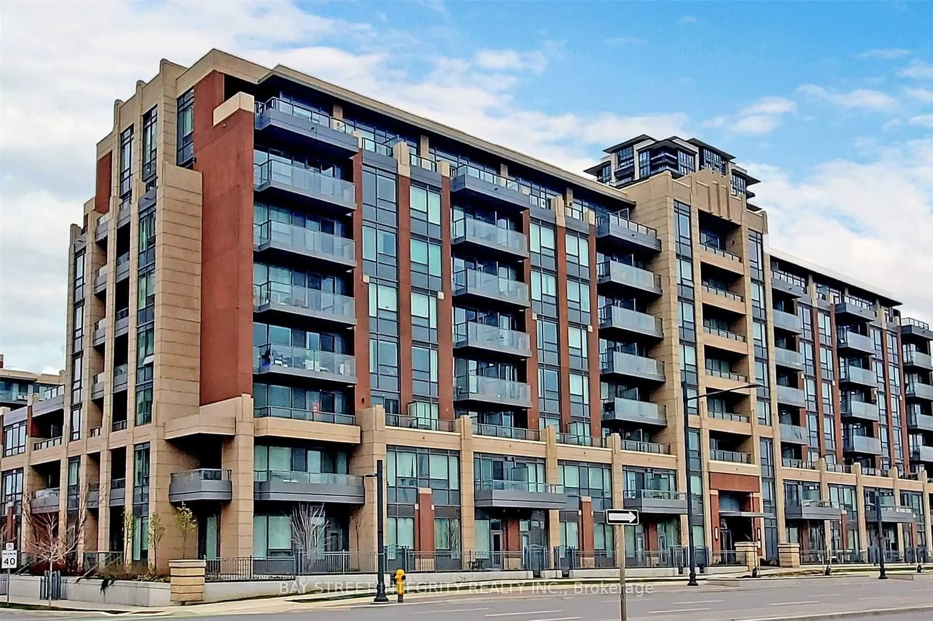 28 Uptown Drive, #329