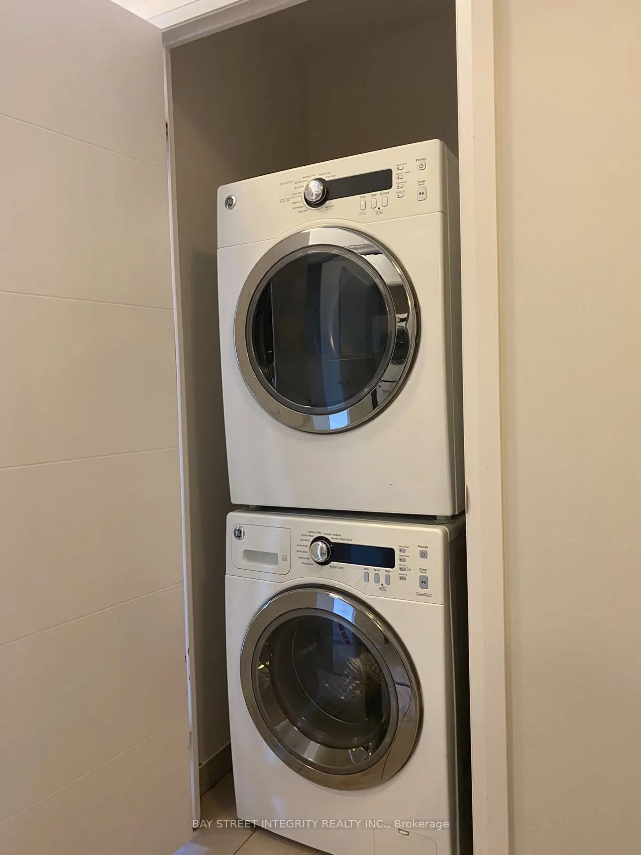 28 Uptown Drive, #329